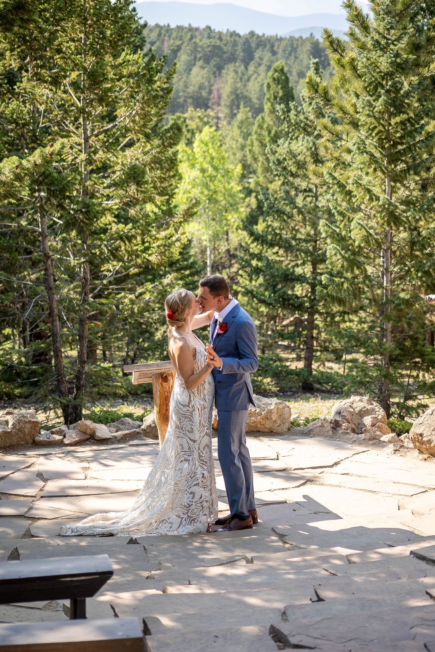 Capturing authentic, heartfelt moments in Colorado’s stunning landscapes. Serving Denver, Boulder, Estes Park, and beyond. Let's tell your