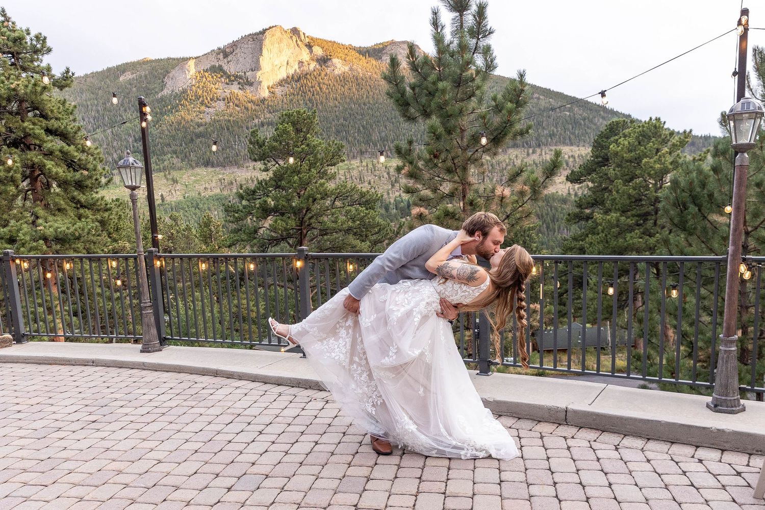 Colorado wedding photographer, Candid wedding photography Colorado, Della Terra Wedding Photographer, Mountain elopement