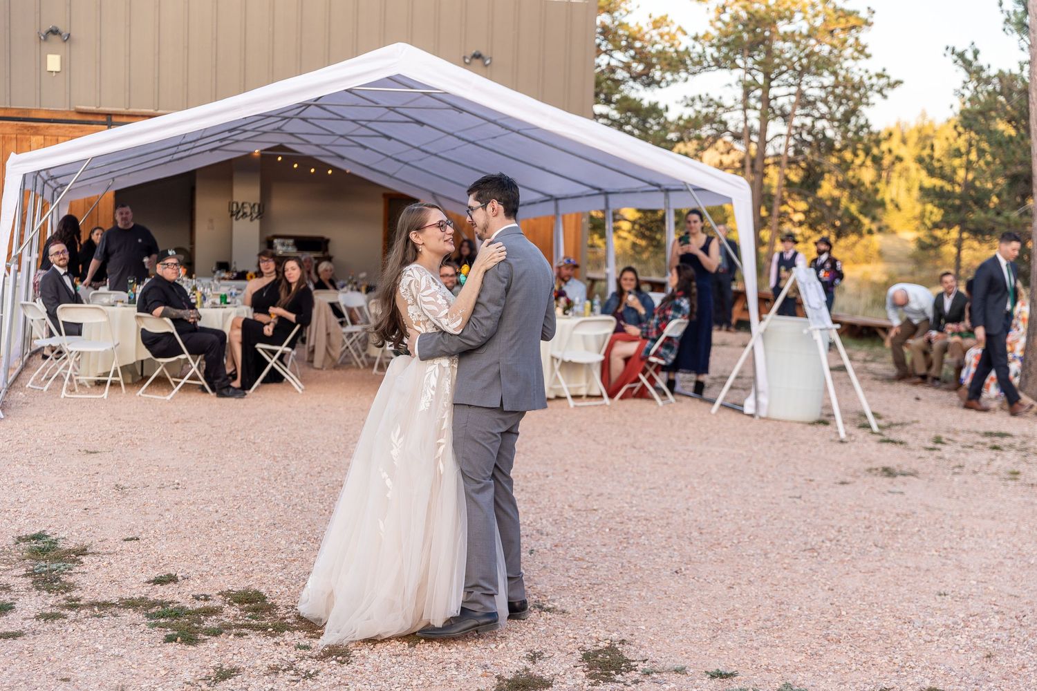 mountain wedding, rustic wedding, Colorado wedding, Sundance Trail Guest Ranch, Red Feather wedding, sunset wedding phot