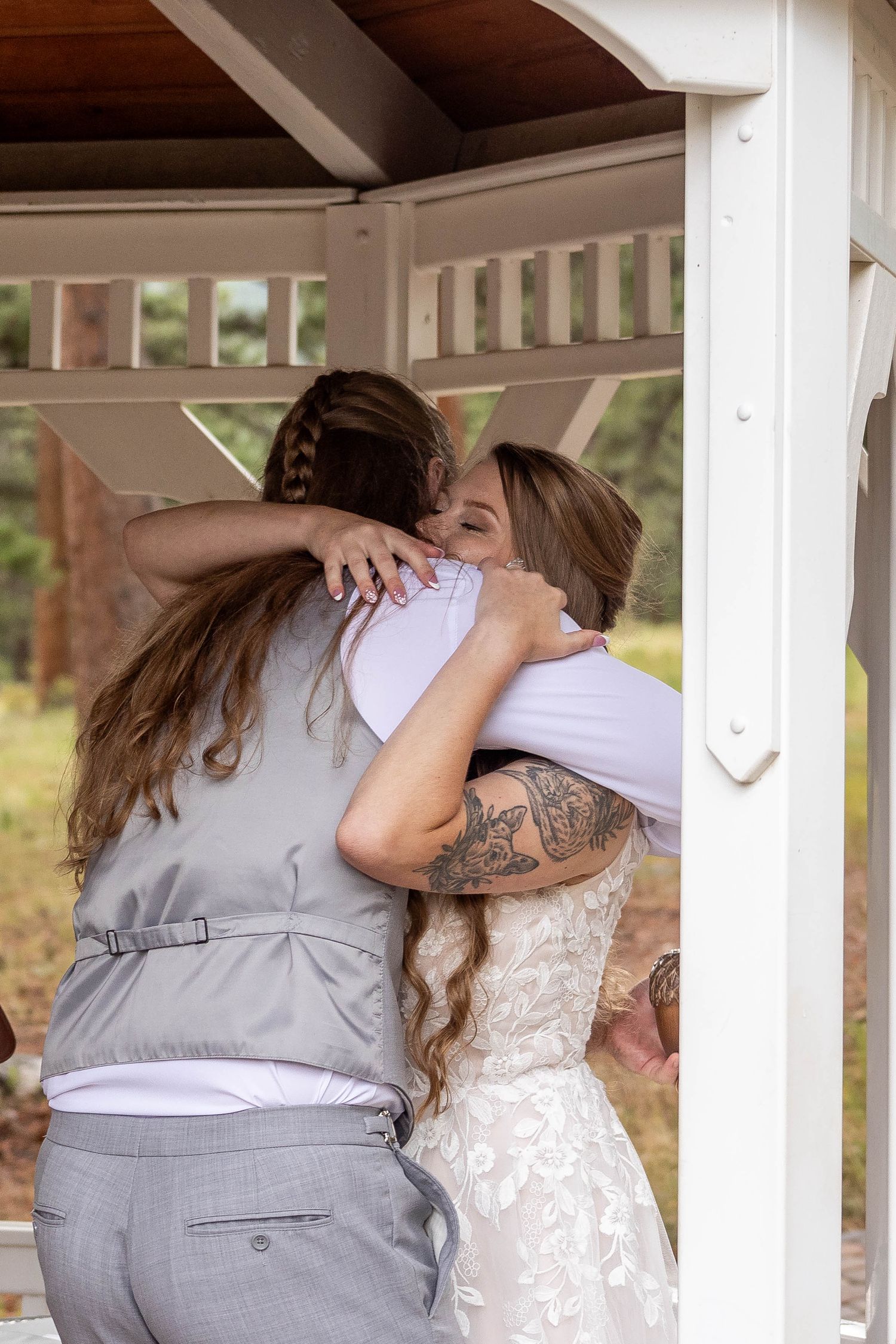 Colorado wedding photographer, Candid wedding photography Colorado, Della Terra Wedding Photographer, Mountain elopement