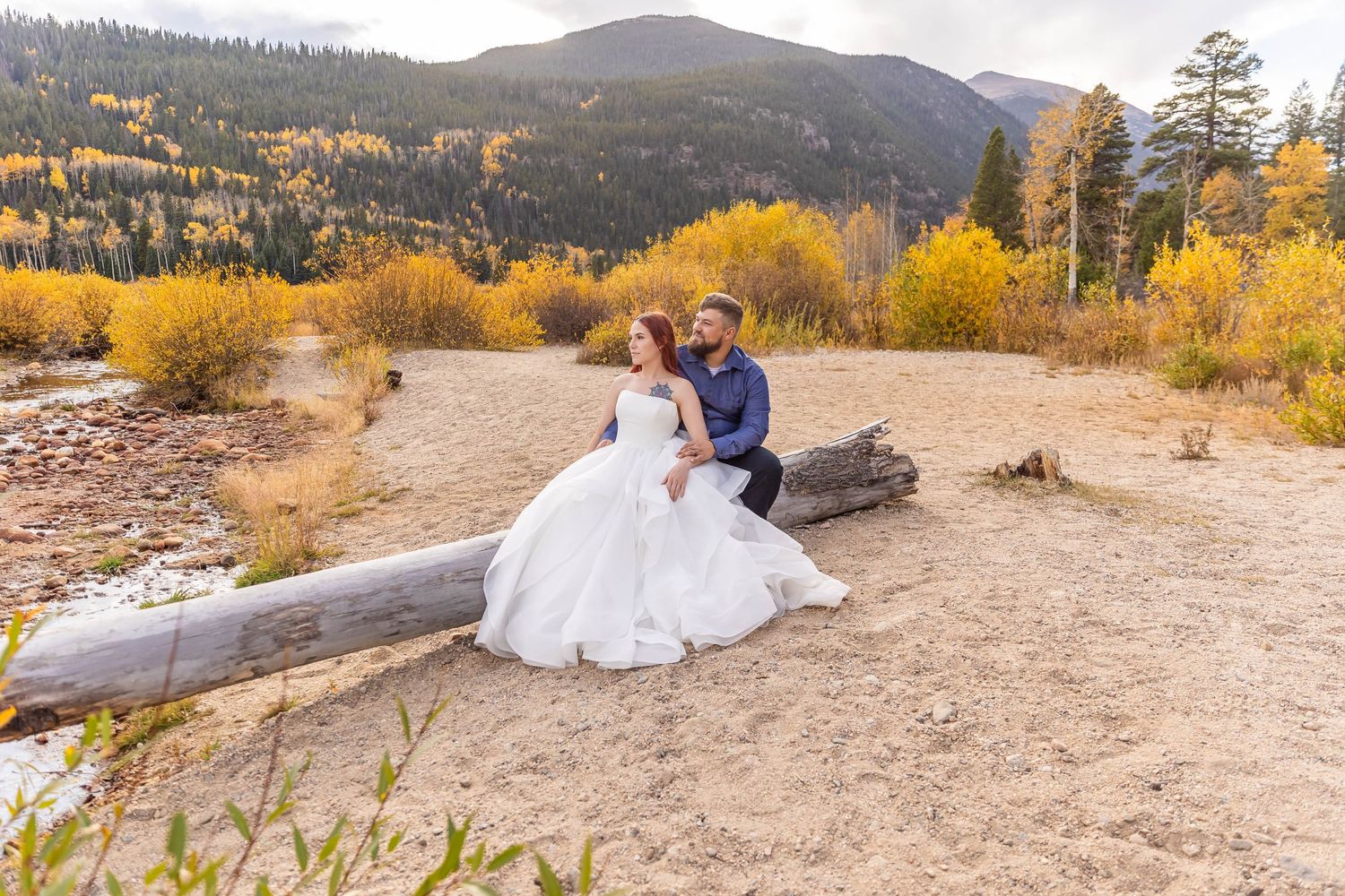 Capturing authentic, heartfelt moments in Colorado’s stunning landscapes. Serving Denver, Boulder, Estes Park, and beyond. Let's tell your