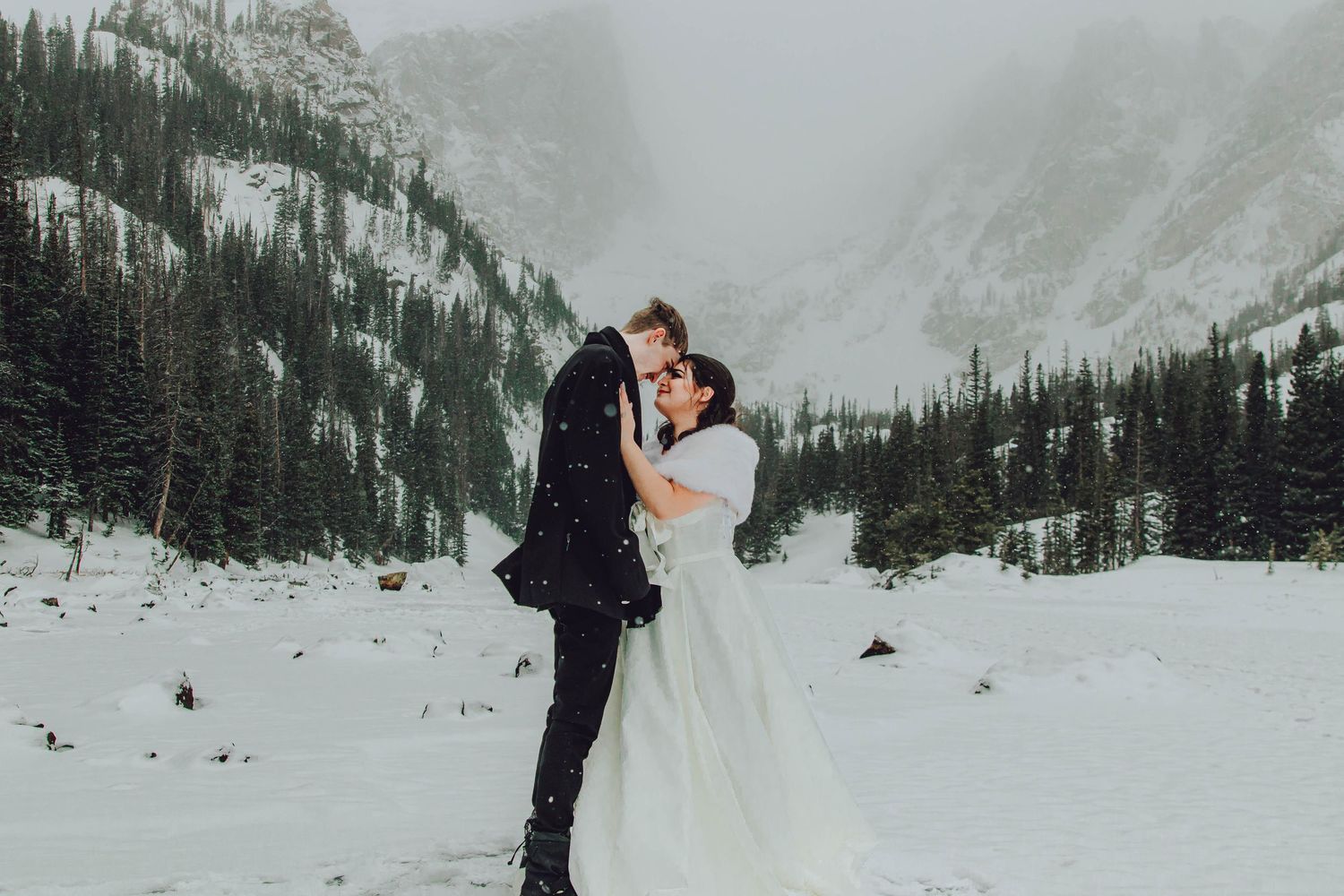 Colorado Wedding Photographer, Rocky Mountain National Park Photographer, Estes Park Wedding Photographer, Loveland Wedding Photographer