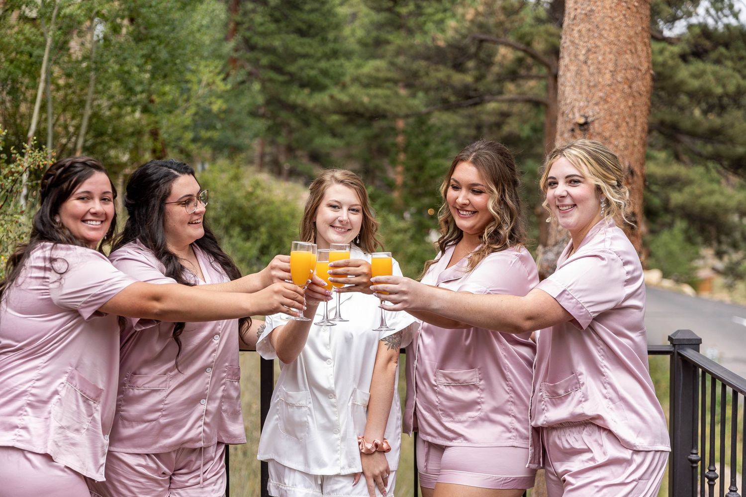 Colorado wedding photographer, Candid wedding photography Colorado, Della Terra Wedding Photographer, Mountain elopement