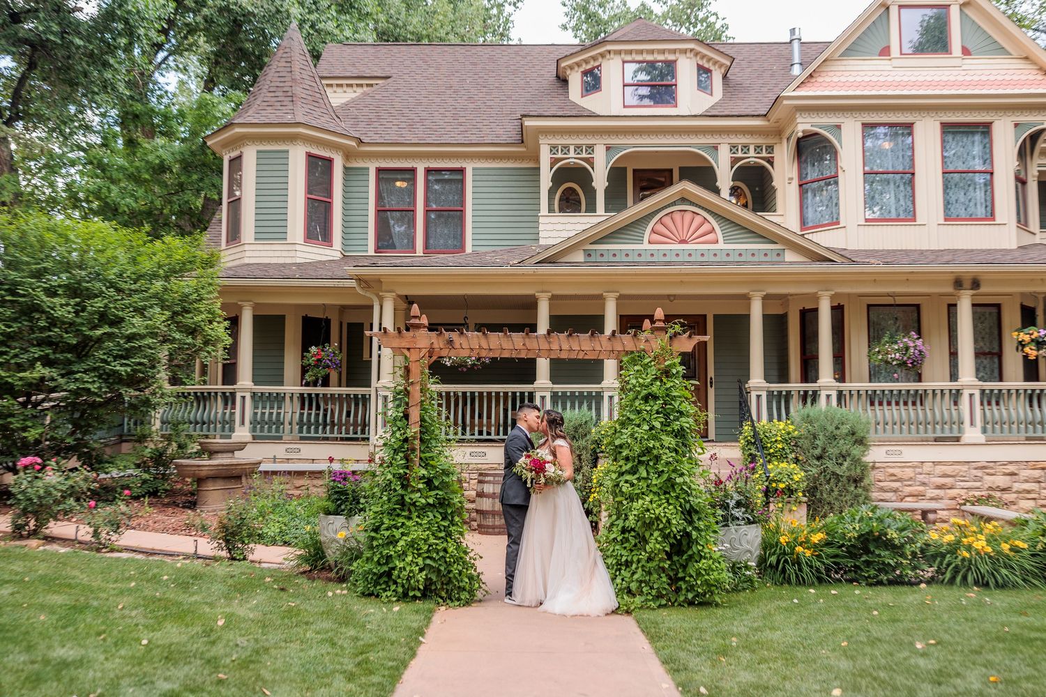 Fort Collins Wedding Photographer, Tapestry House Wedding Photographer, Fort Collins Photographer, Loveland Wedding Photographer