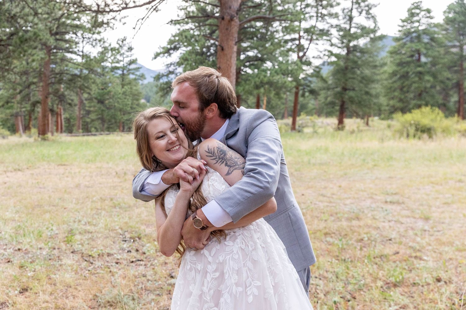 Colorado wedding photographer, Candid wedding photography Colorado, Della Terra Wedding Photographer, Mountain elopement