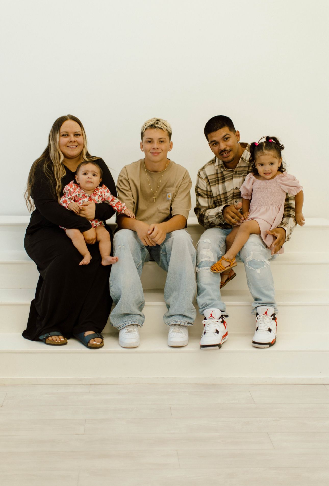 ANB Collective founders Jasmine and Andres with their children a Corvallis, Oregon a photo and video team serving the Willamette Valley