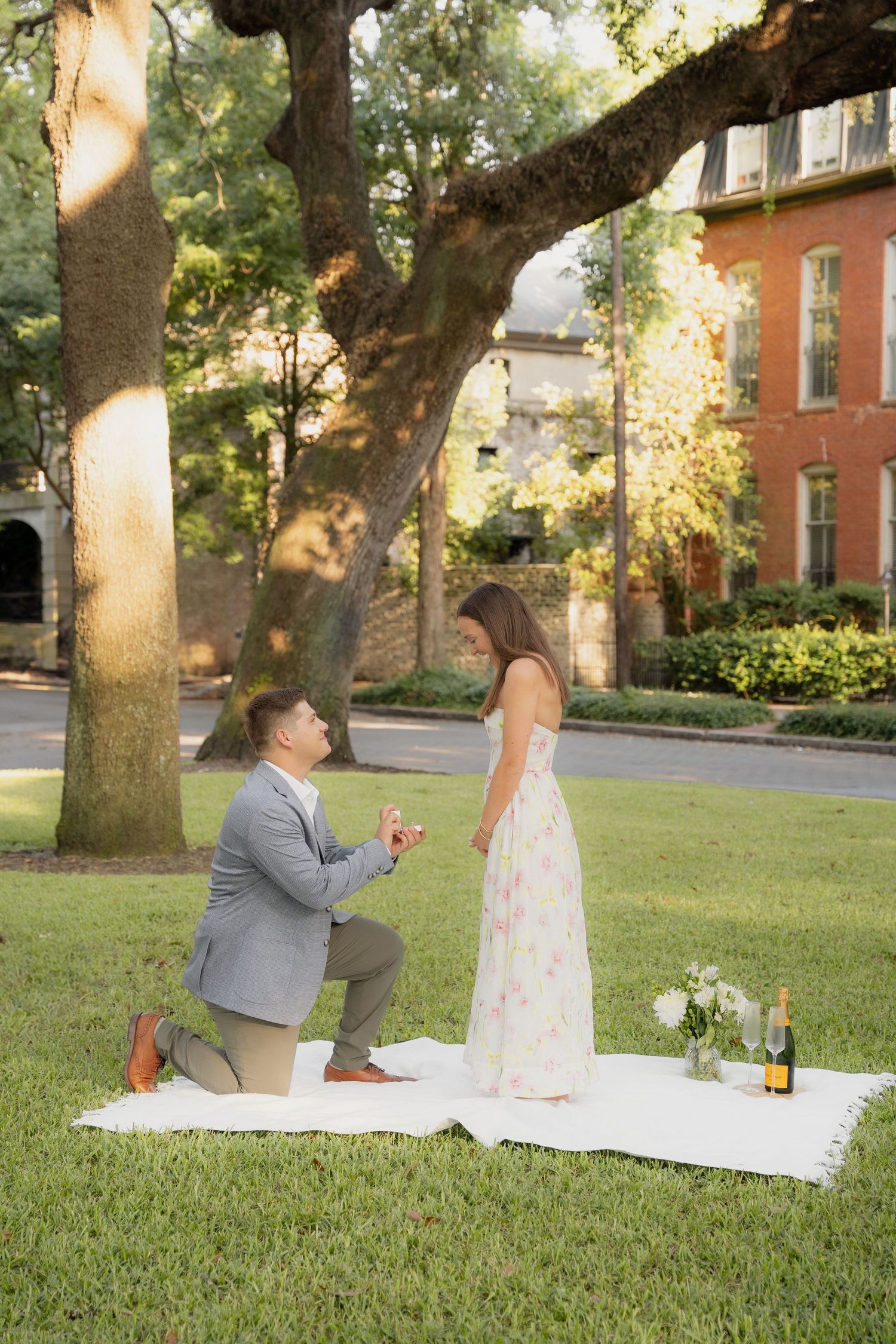 Proposal photography at Pulaski Square