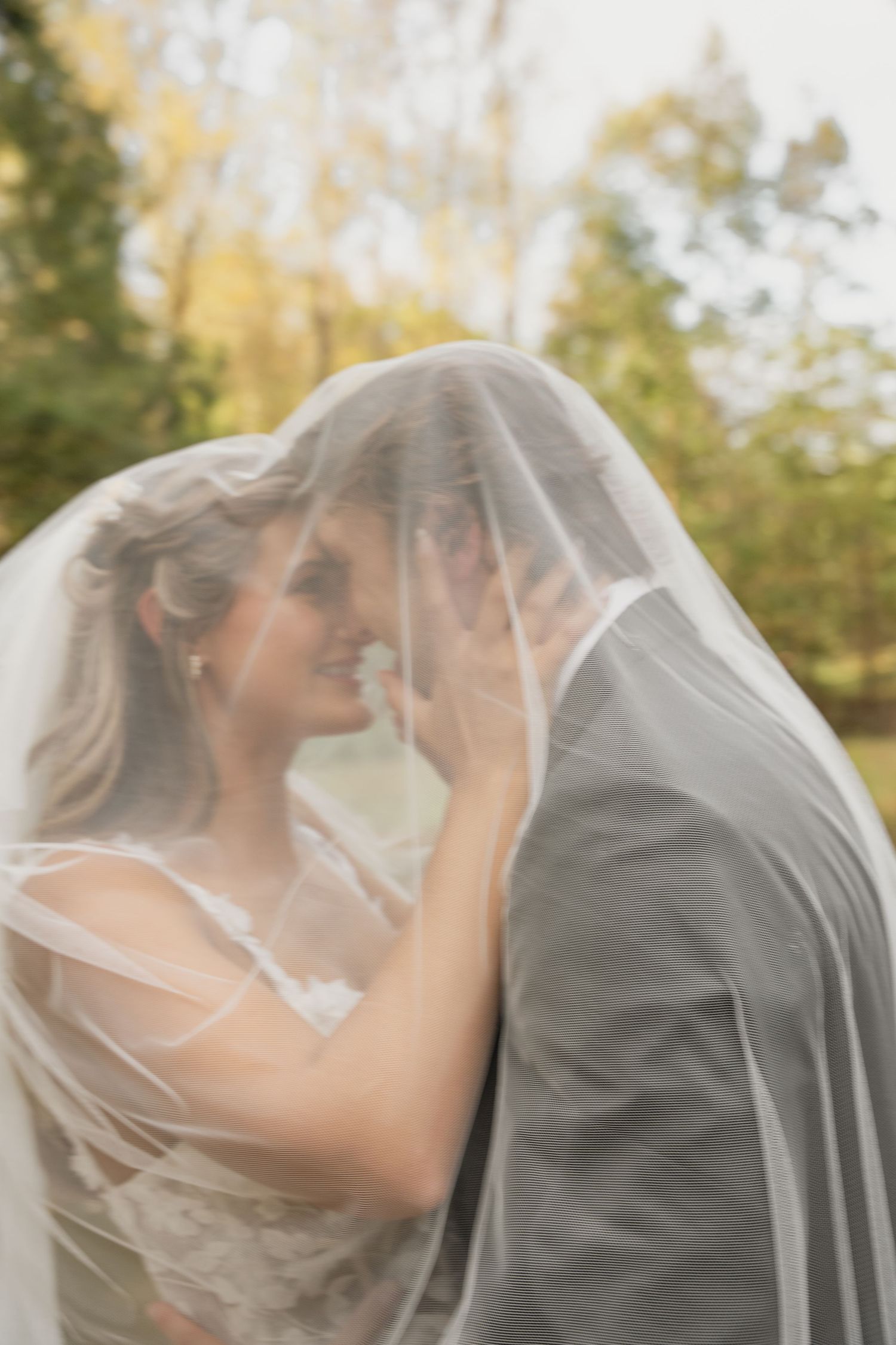 Bride and groom portrait. Wedding Photography Under Vail.