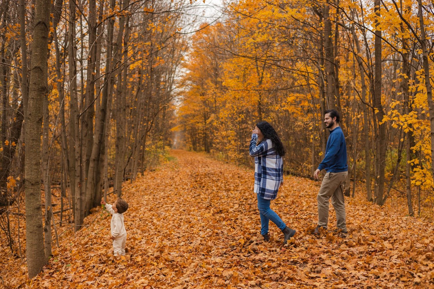 Best newborn photographer in Barrie Ontario and Simcoe County