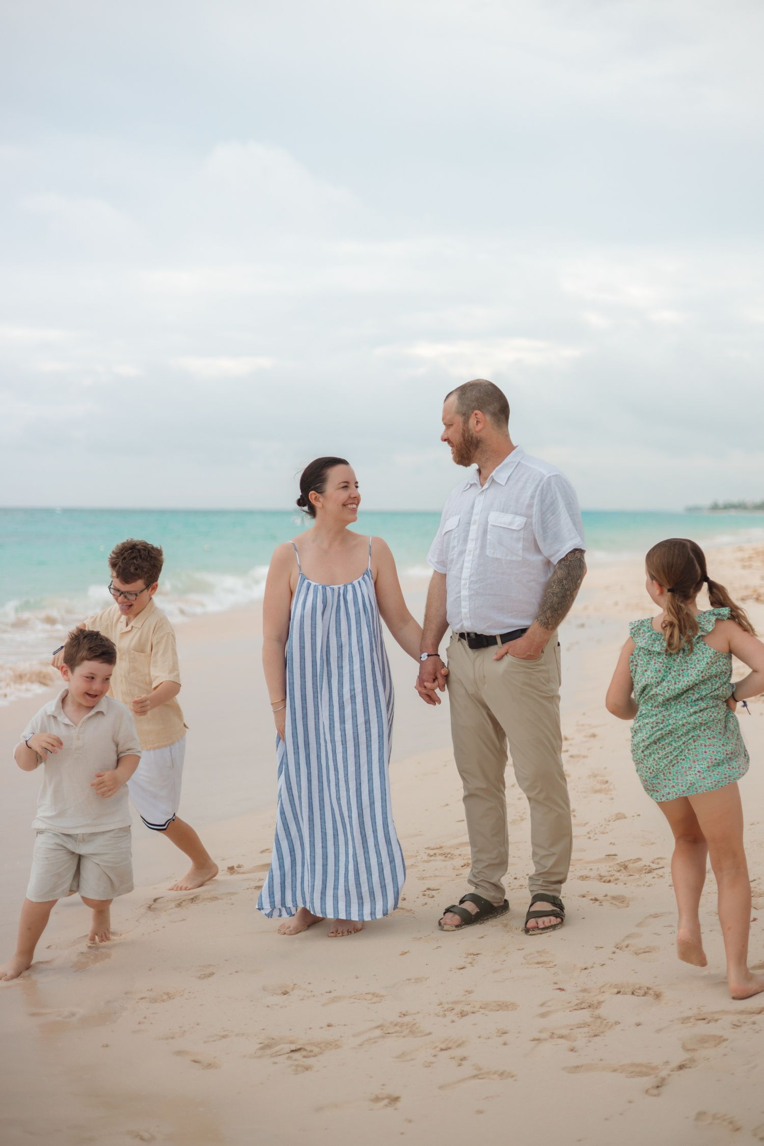 Outdoor family photographer Simcoe County and York Region Ontario