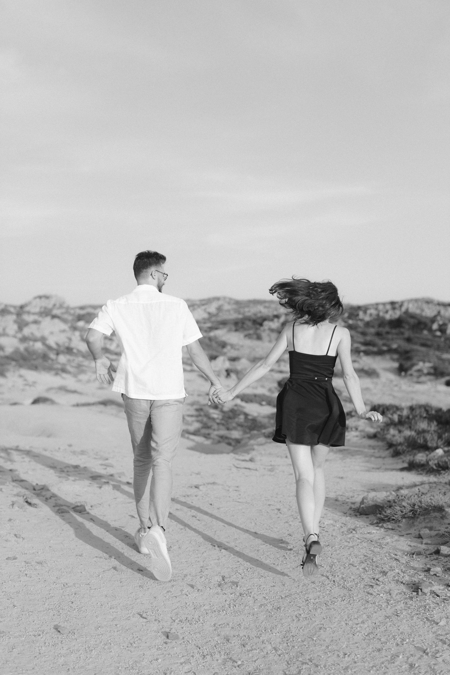 séance photo couple à Bonifacio tonnara, coucher de soleil, photographe corse, et photographe porto-vecchio