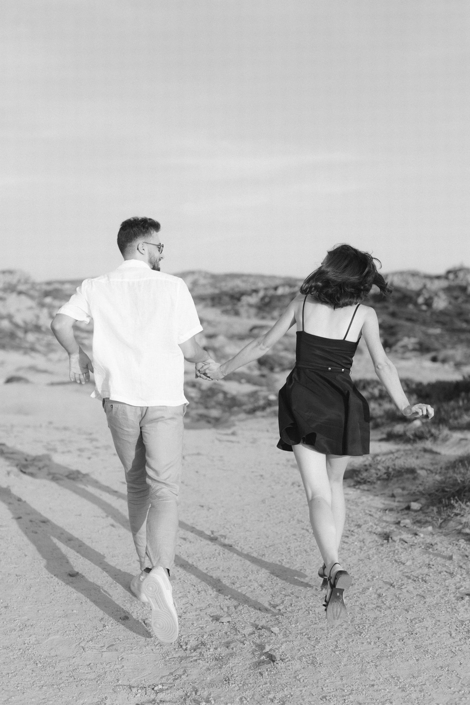 séance photo couple à Bonifacio tonnara, coucher de soleil, photographe corse, et photographe porto-vecchio
