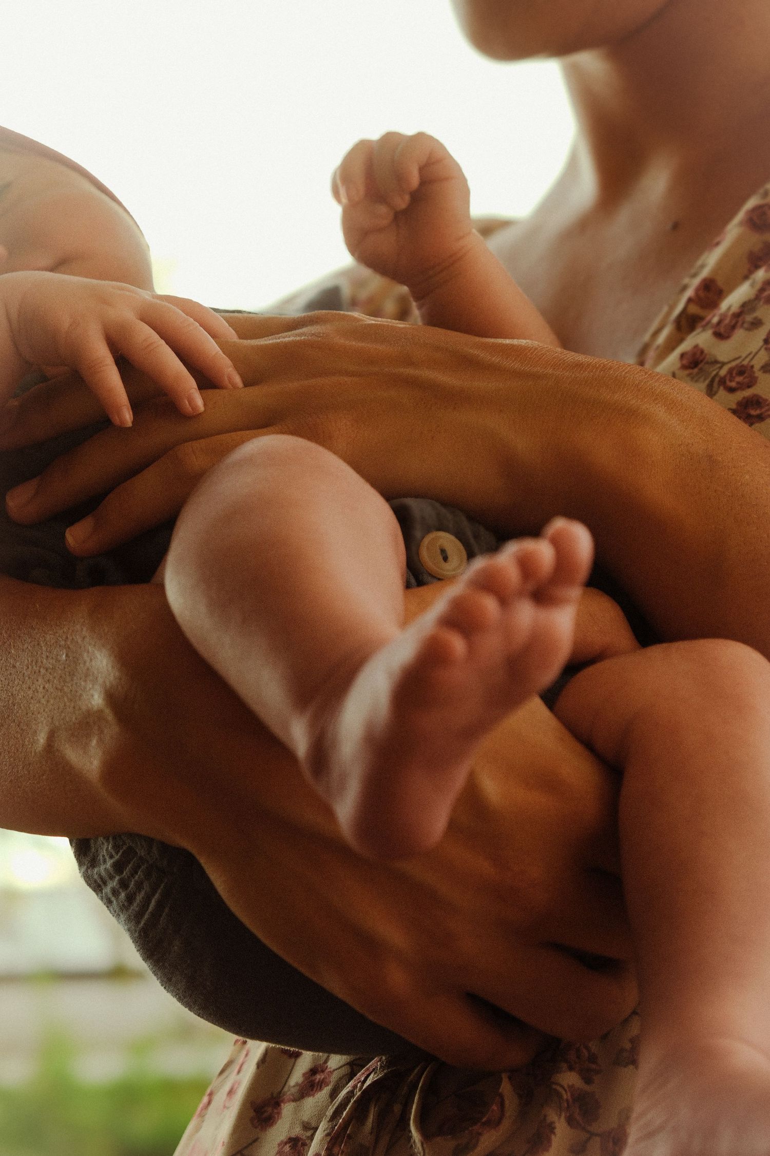 Photo lifestyle maman et bébé – photographe famille et naissance Nouvelle-Calédonie (NC)