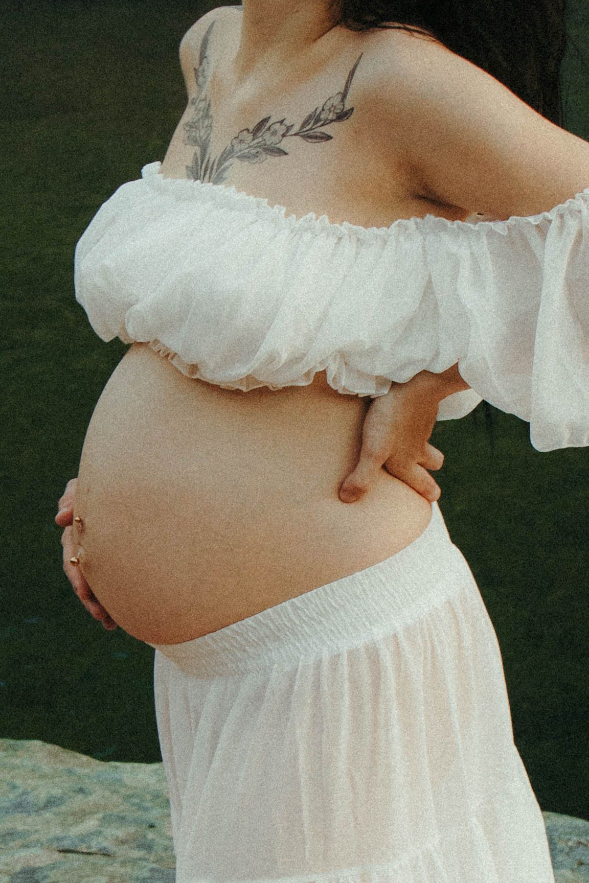 Close up pregnant woman