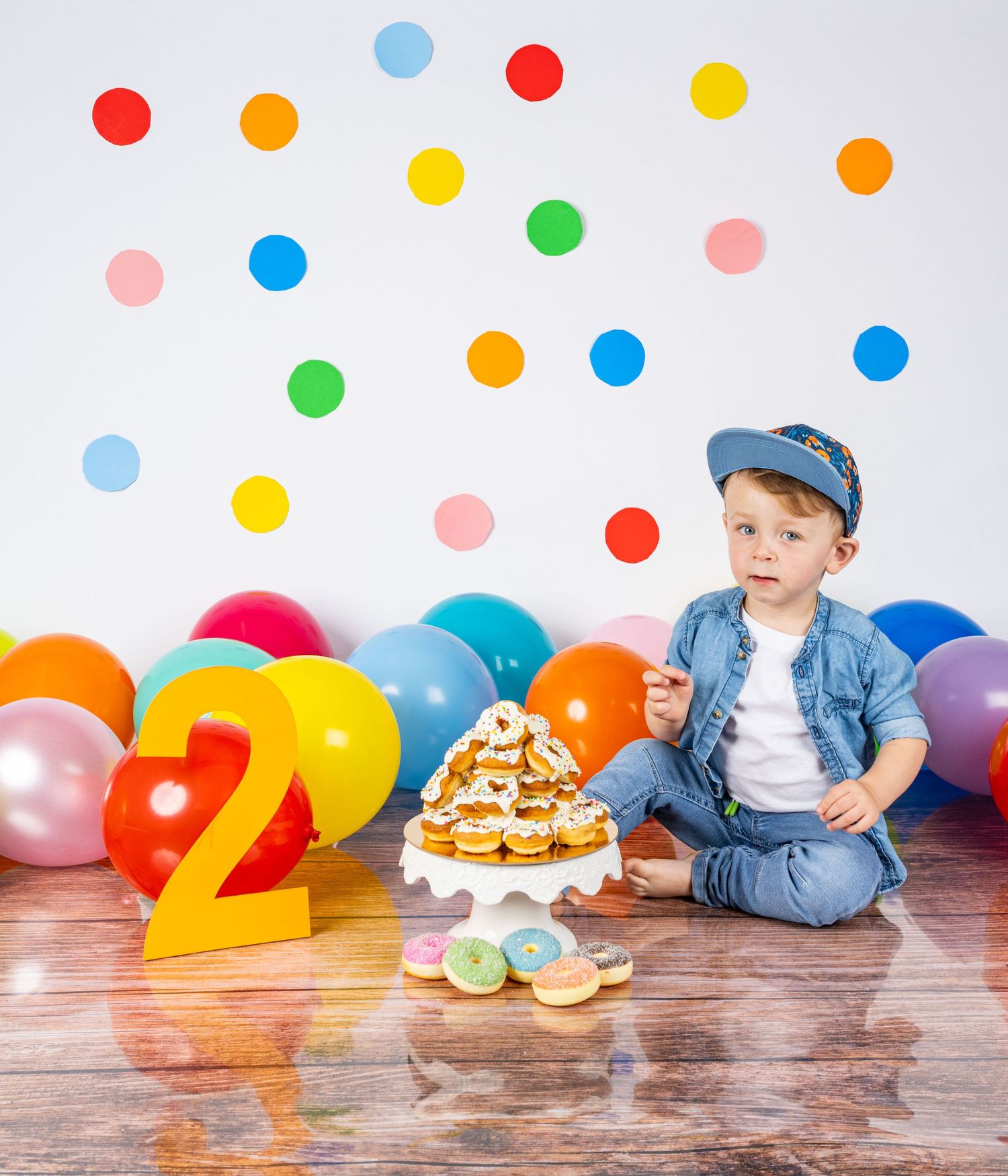 fond smash cake  avec gateau coloré 2 ans fete denfant