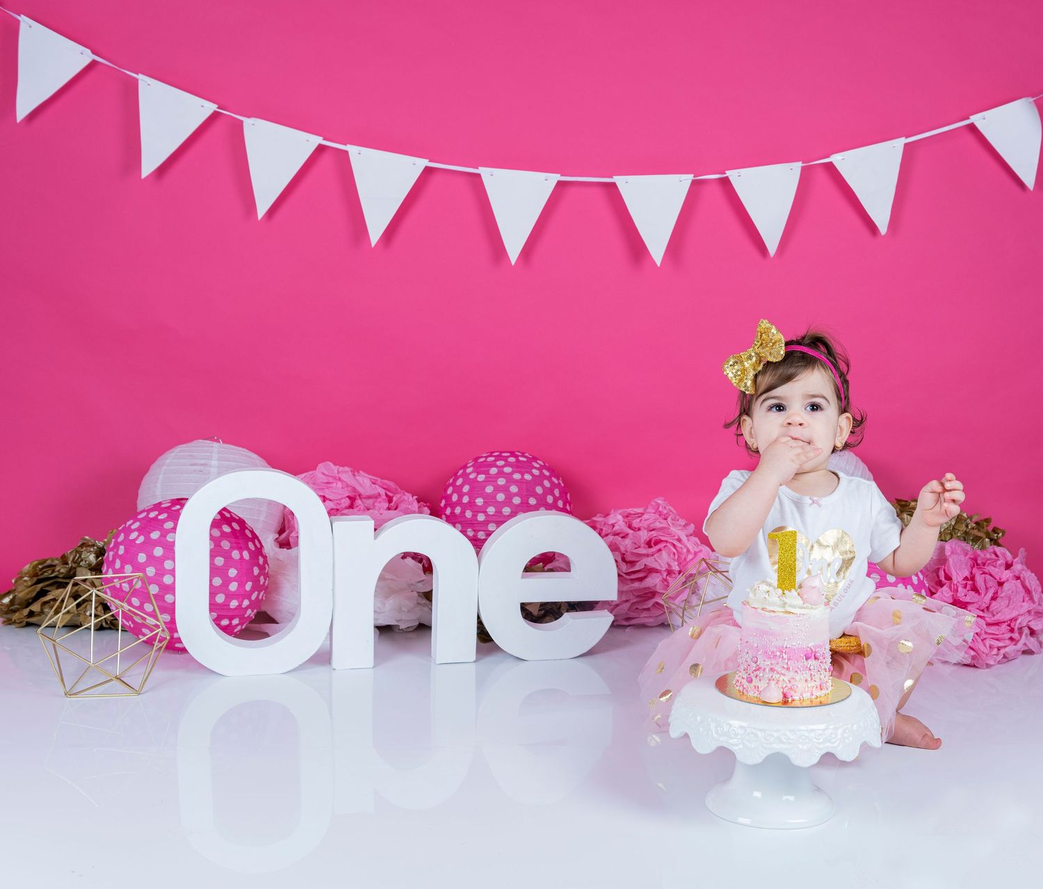 fond smash cake  avec gateau