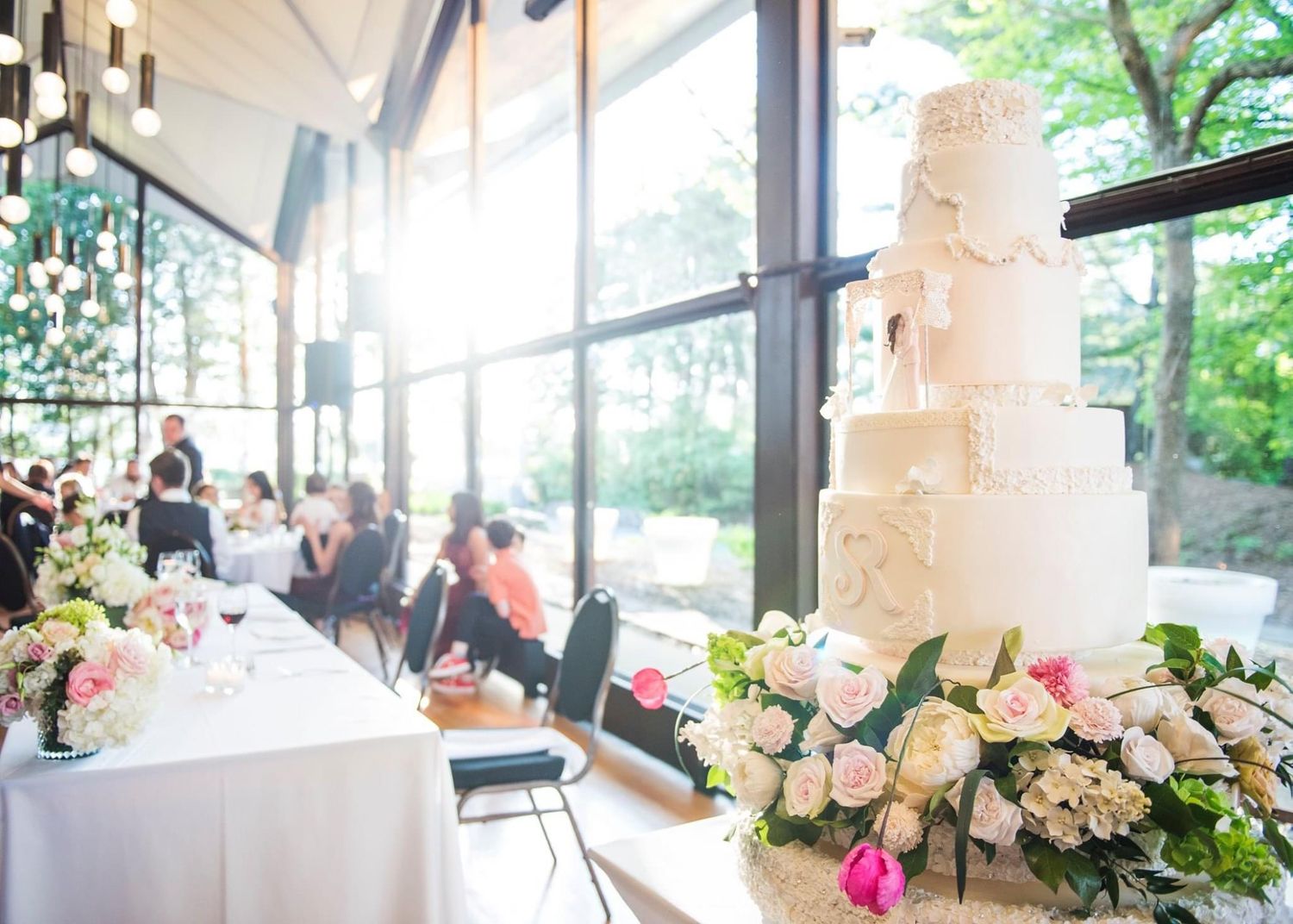 gateau de mariage a la salle la toundra au parc Jean-drapeau,mariage sublime,