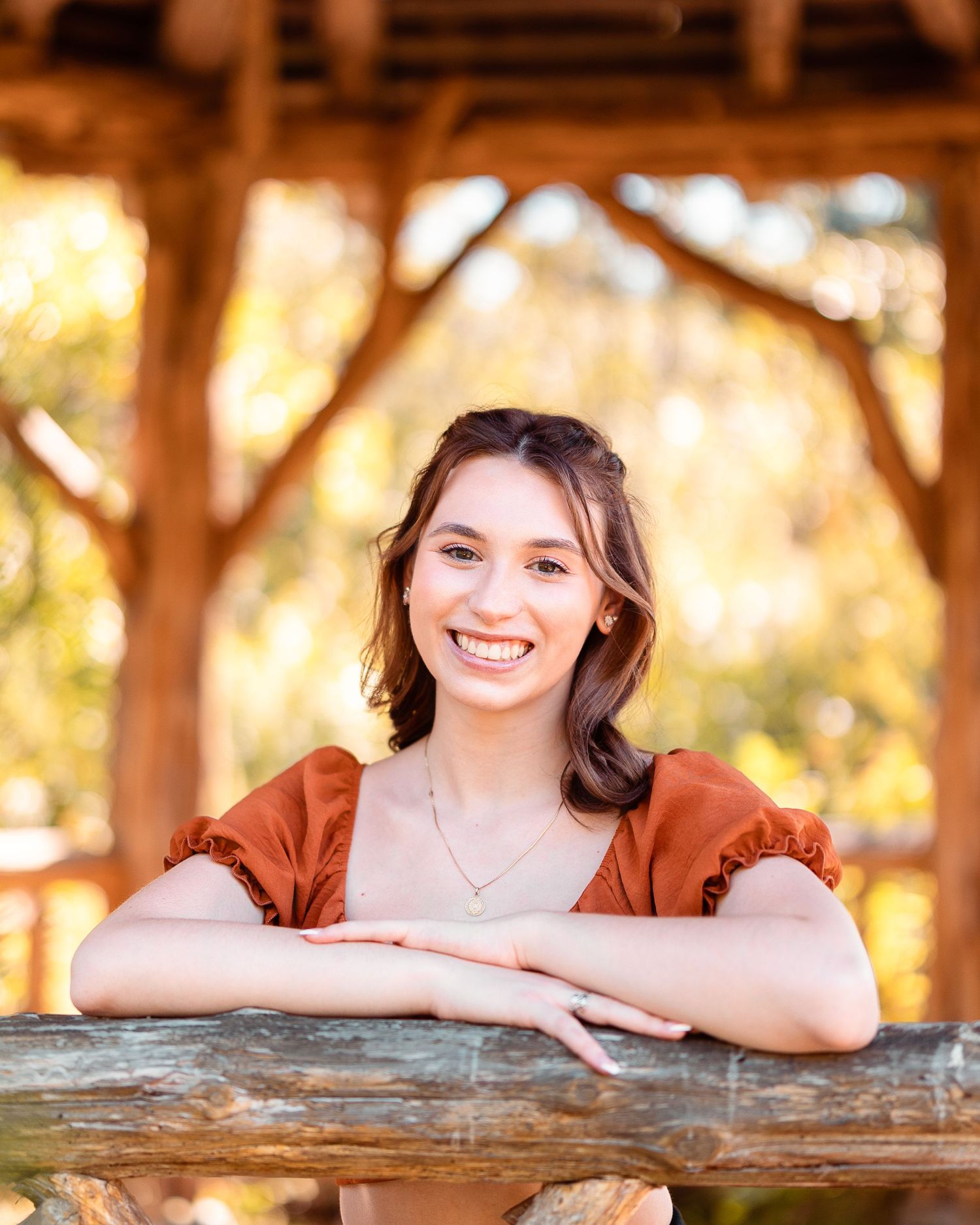 high school senior photos at New England botanic garden at tower hill in Boylston ma