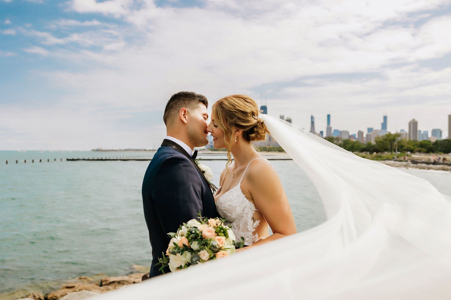 Bride and Groom wedding photos in Chicago, Illinois