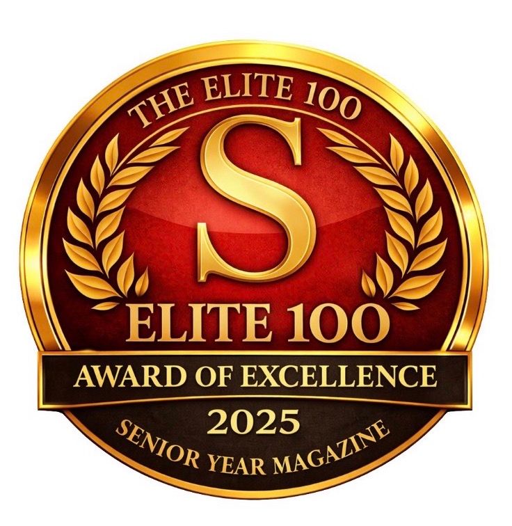 The Elite 100 Award of Excellence 2025 gold medallion badge from Senior Year Magazine. Kansas City senior pictures