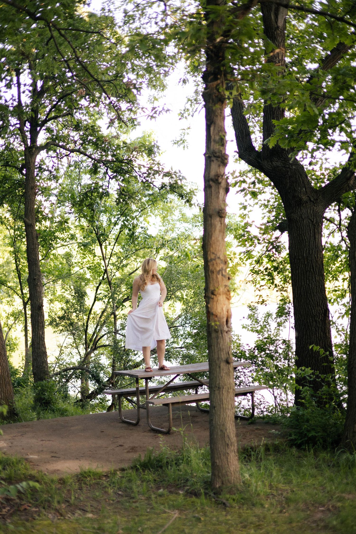Outdoor golden hour summer senior session on the lake in Springfield, Illinois