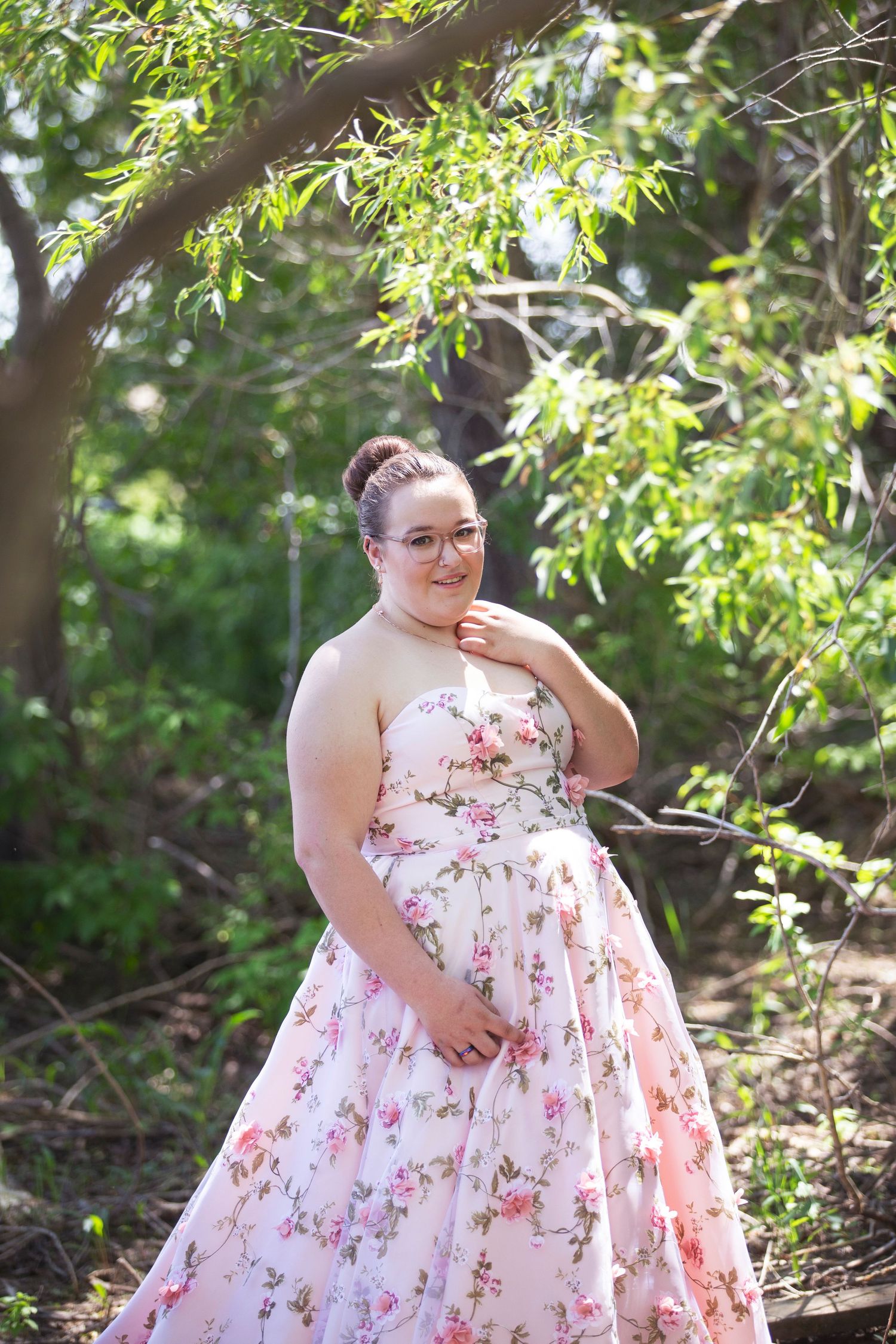 grad photographer, senior portrait, high school grad, sask photographer, saskatchewan grad photographer,  photographer, female graduate