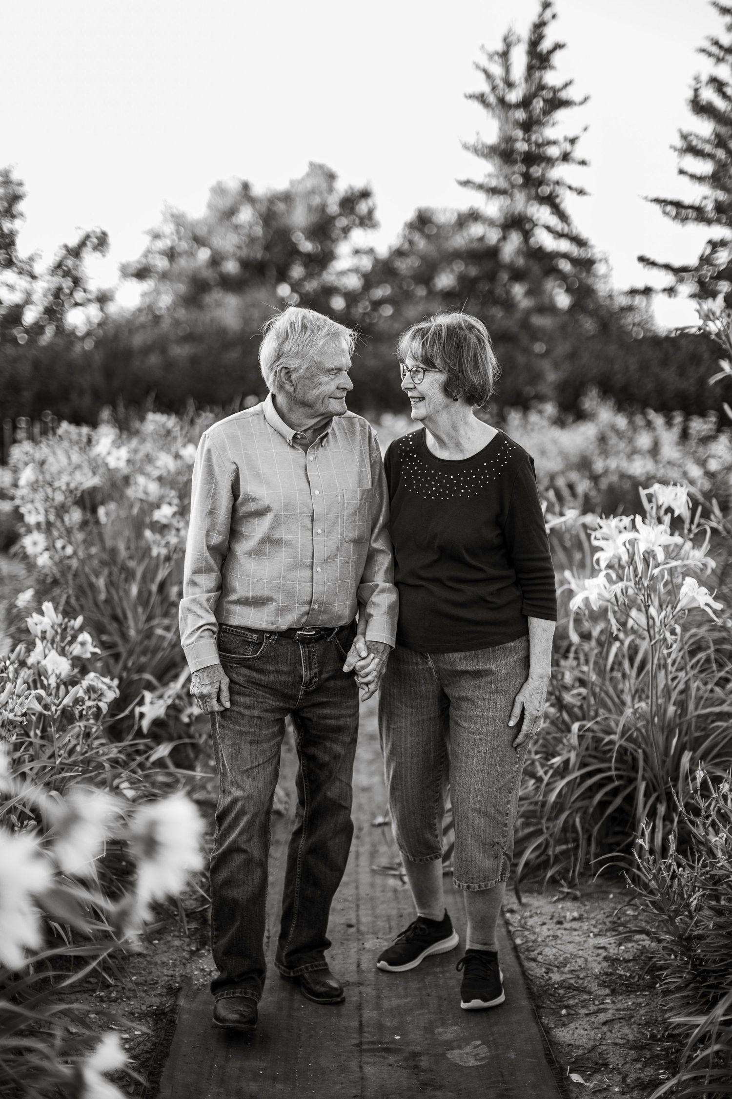 Saskatchewan Photographer, family photographer, mini session photographer, central sask family photographer, life captured, lucky lake, sask