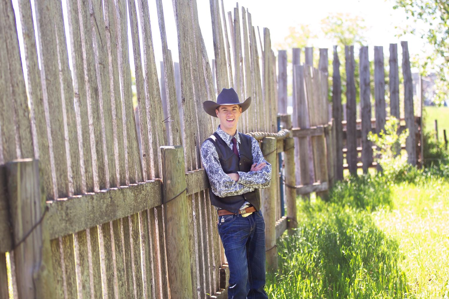 grad photographer, senior portrait, high school grad, sask photographer, saskatchewan grad photographer,  photographer, male grad portrait