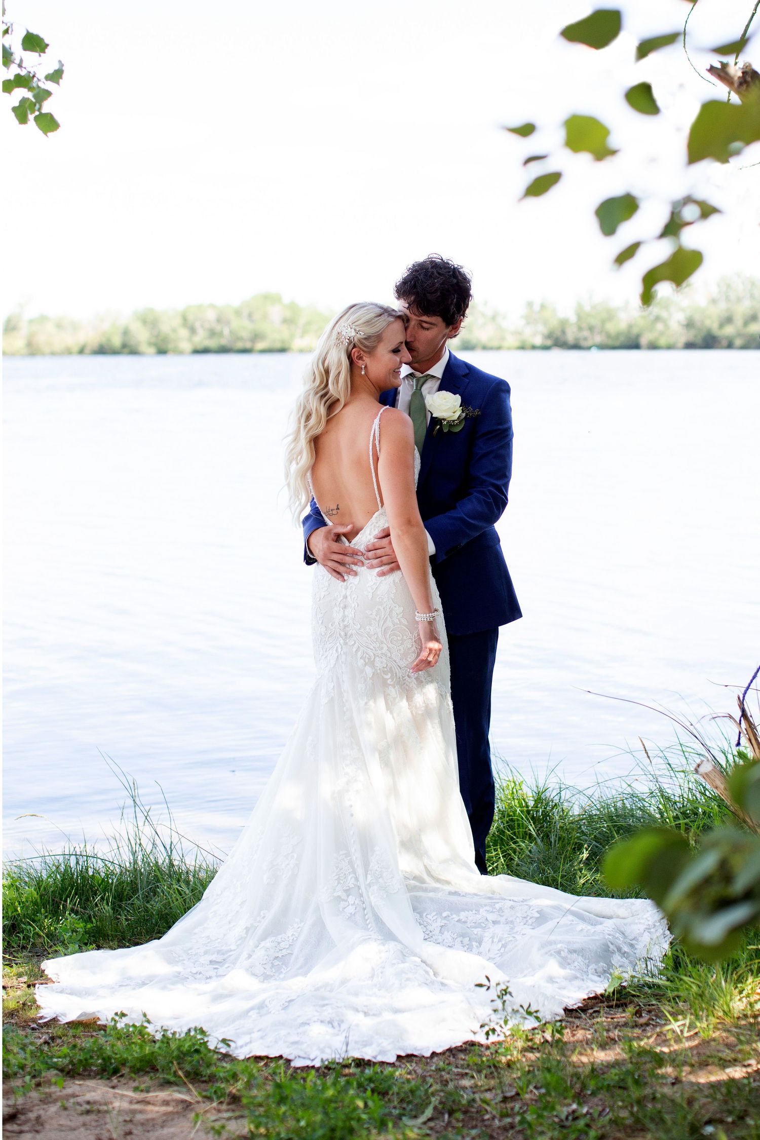 wedding photography, wedding portraits, portrait photographer, prairie photo, summer wedding photography, couple photography, wedding couple