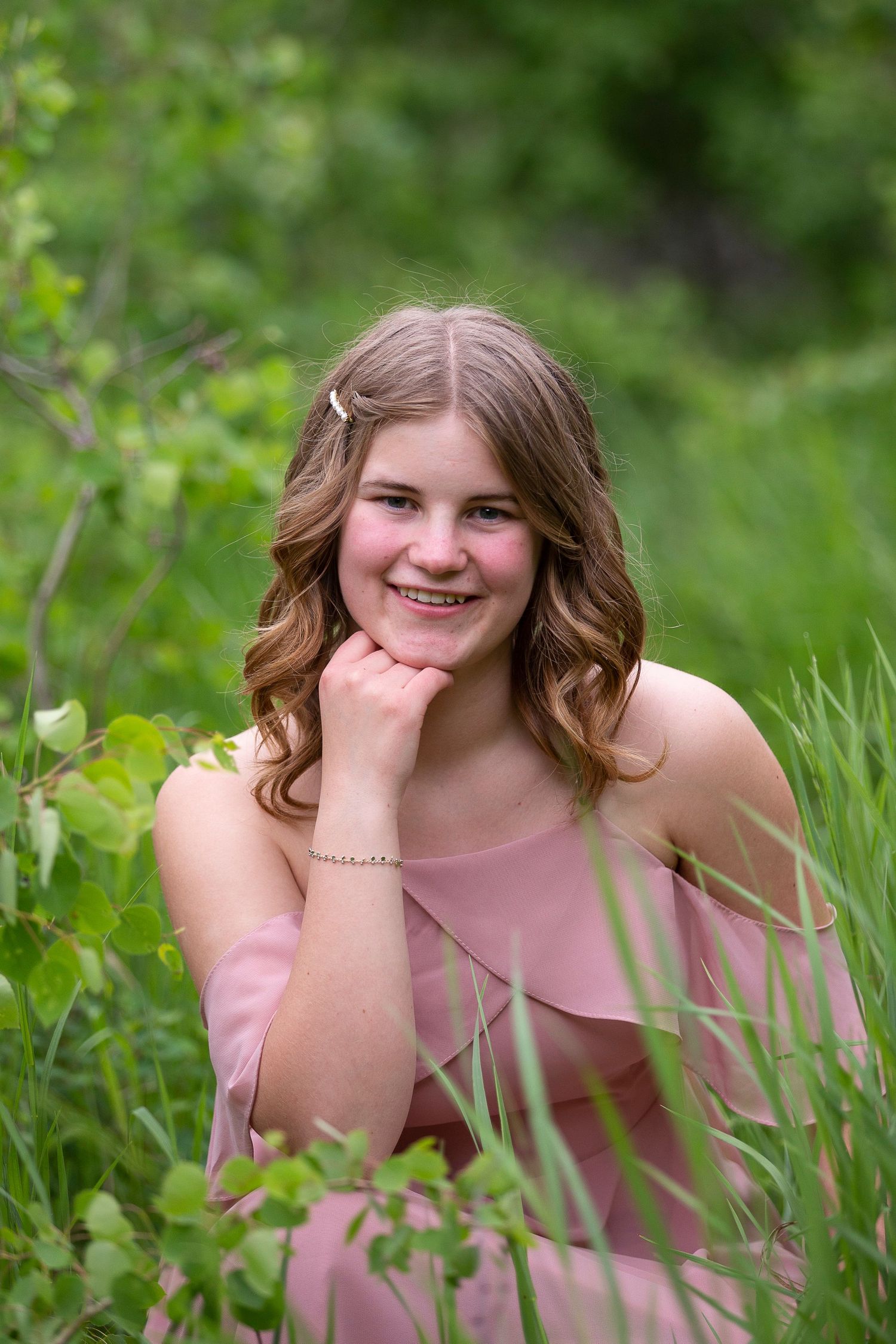 grad photographer, senior portrait, high school grad, sask photographer, saskatchewan grad photographer,  photographer, female graduate