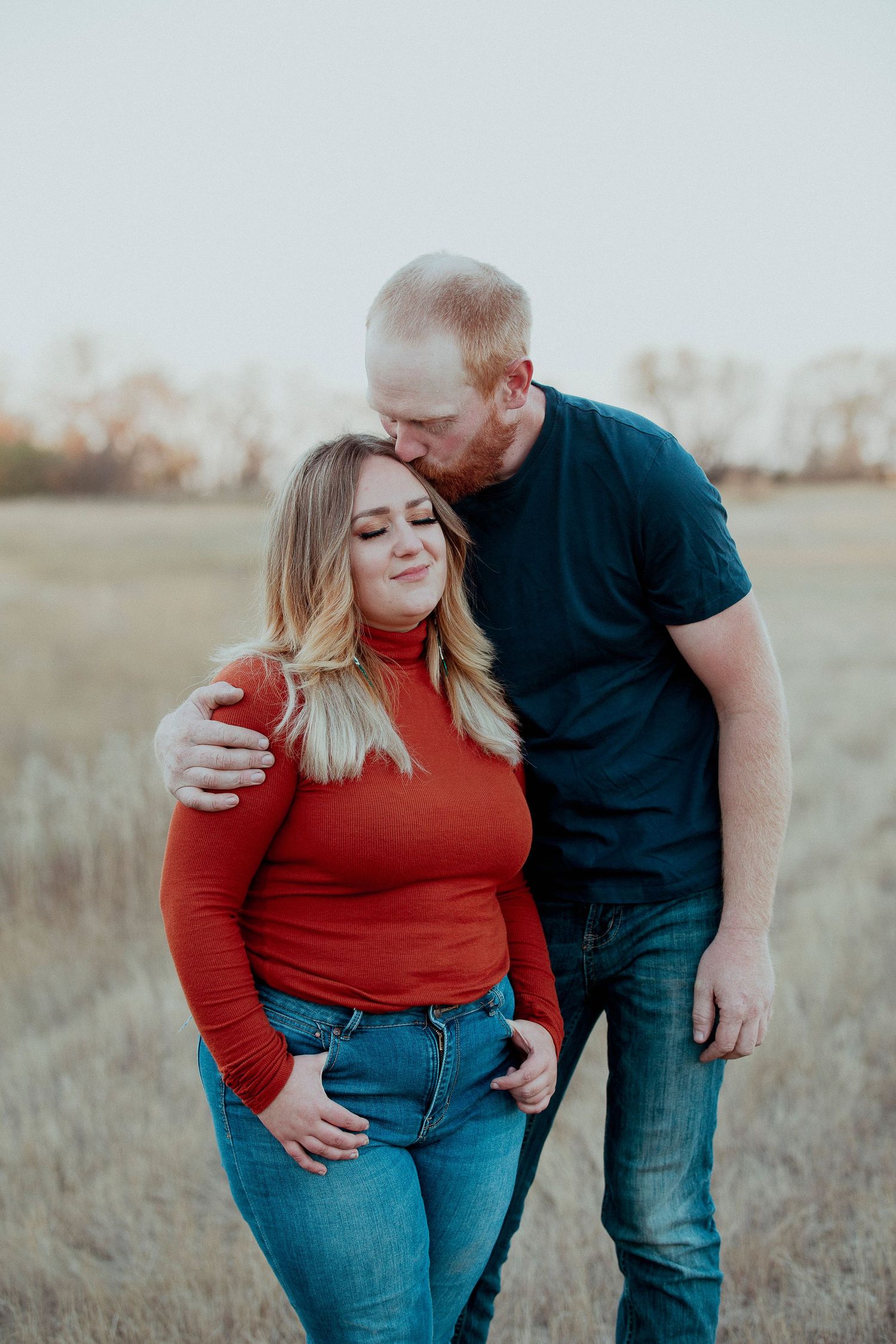 couple photographer, Fall photographer, couple moments, tender moments, love, candid photographer