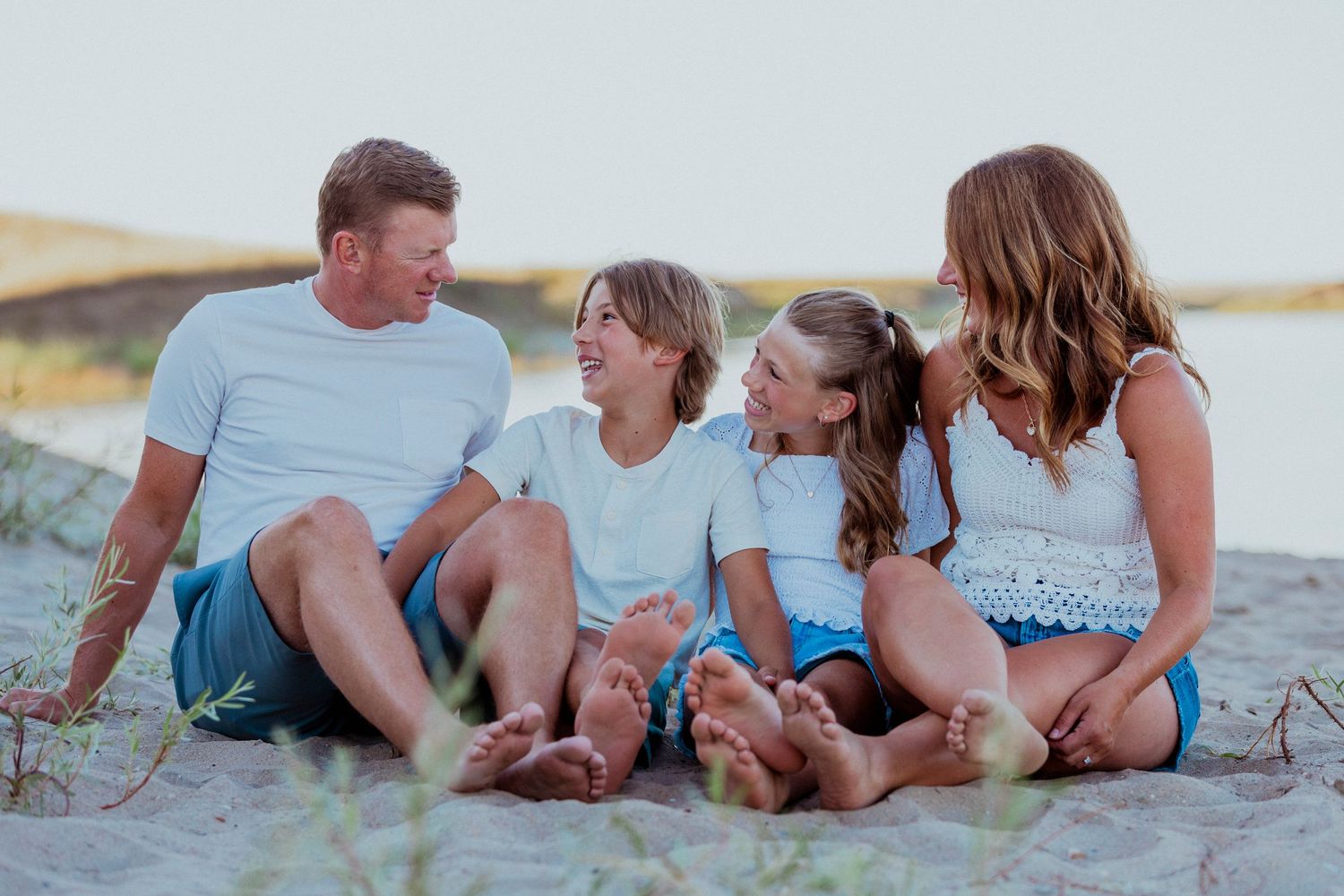 family photographer, family photo, candid moments, beach photo, saskatchewan photographer, life captured, family moments, sask beaches