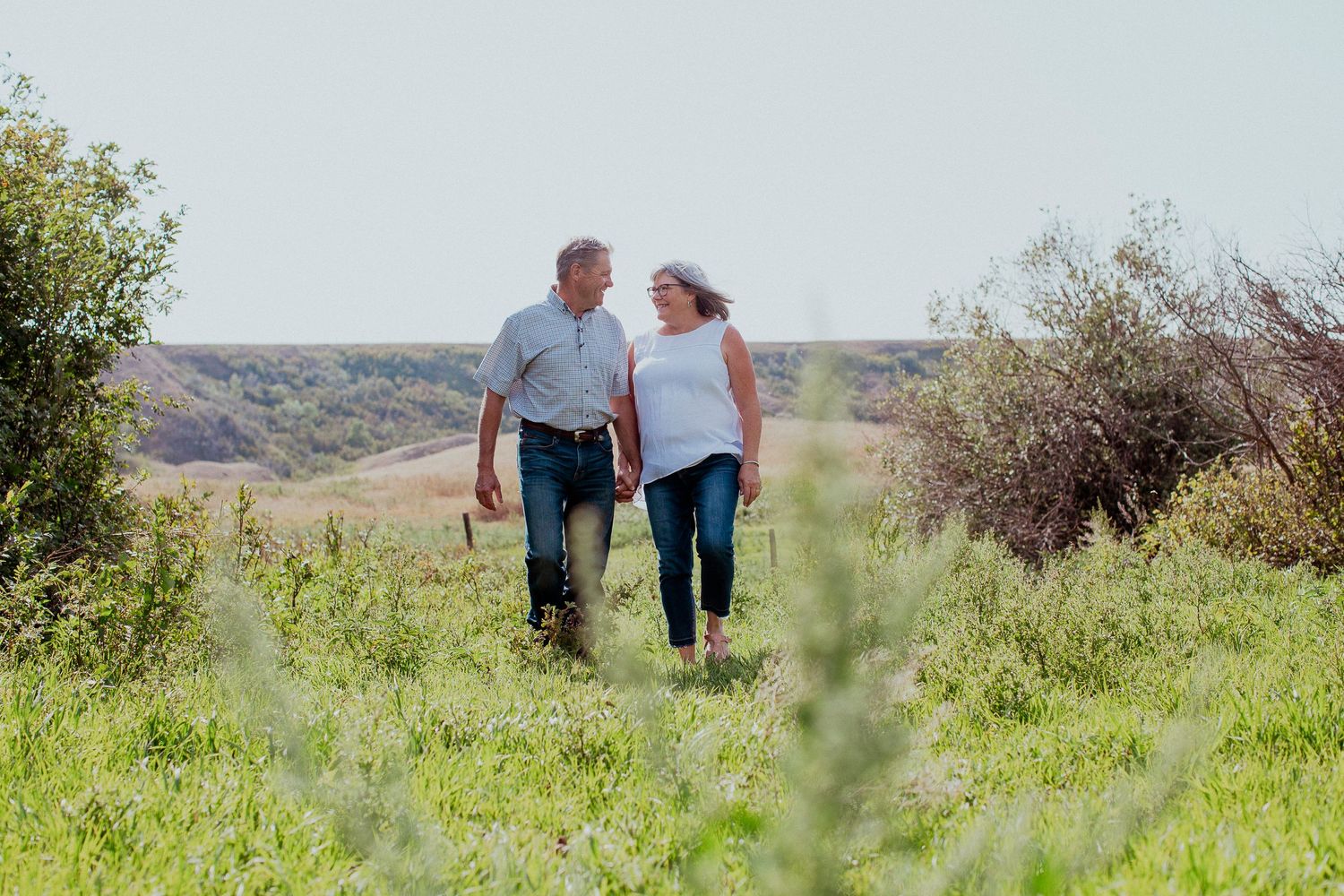 couple photographer, Fall photographer, couple moments, tender moments, love, candid photographer, saskatchewan photographer