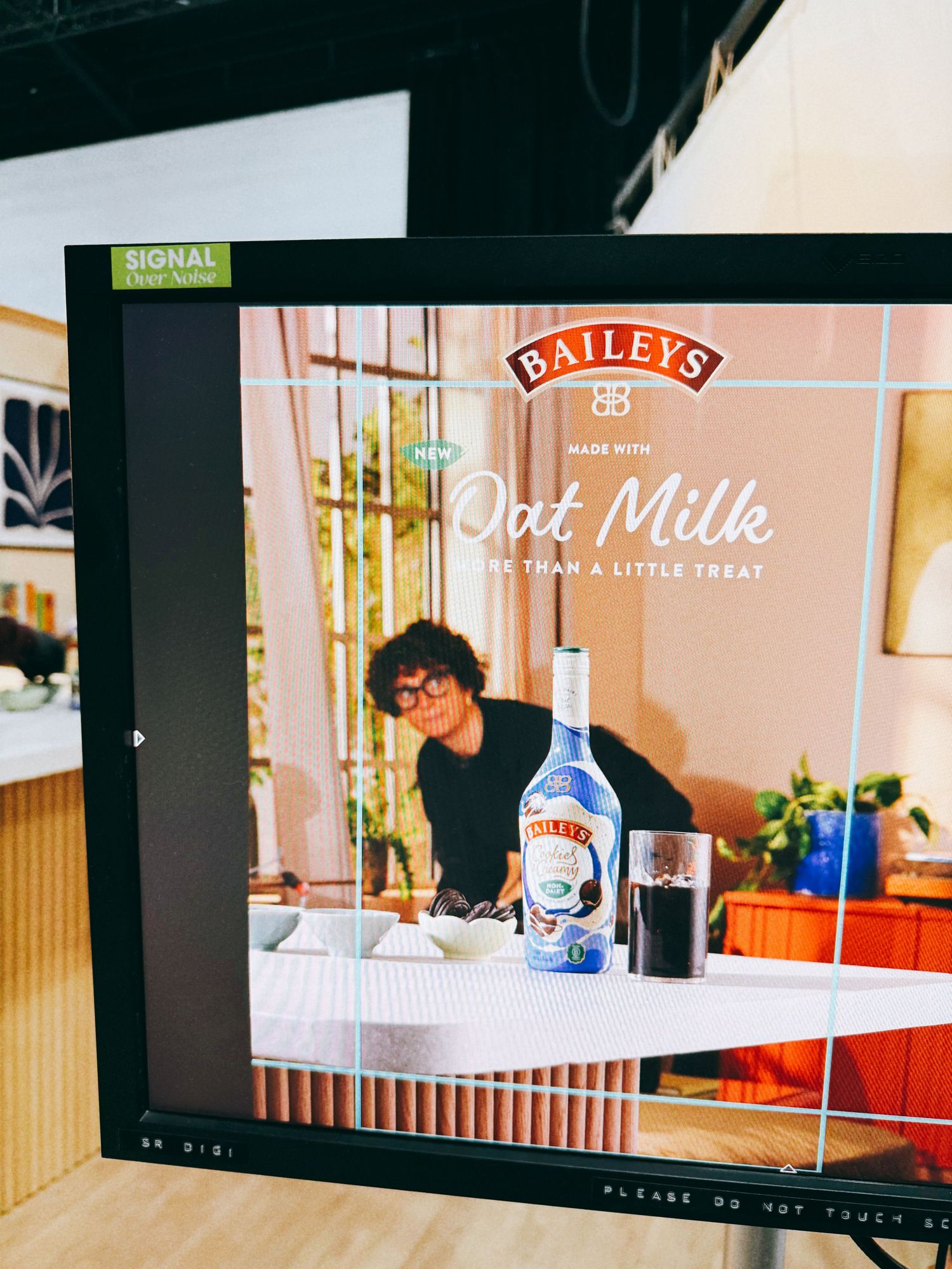 Jenni Helin is London based food and still life photographer for commercial and editorial bookings