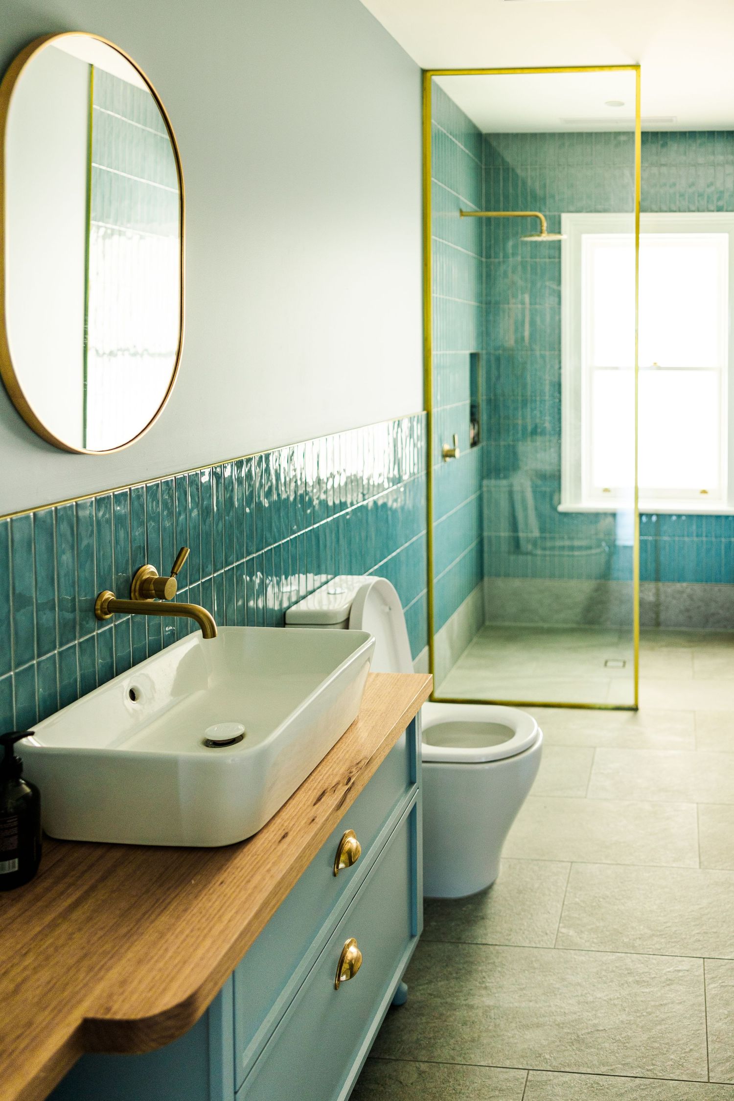 Leighton House - Bathroom