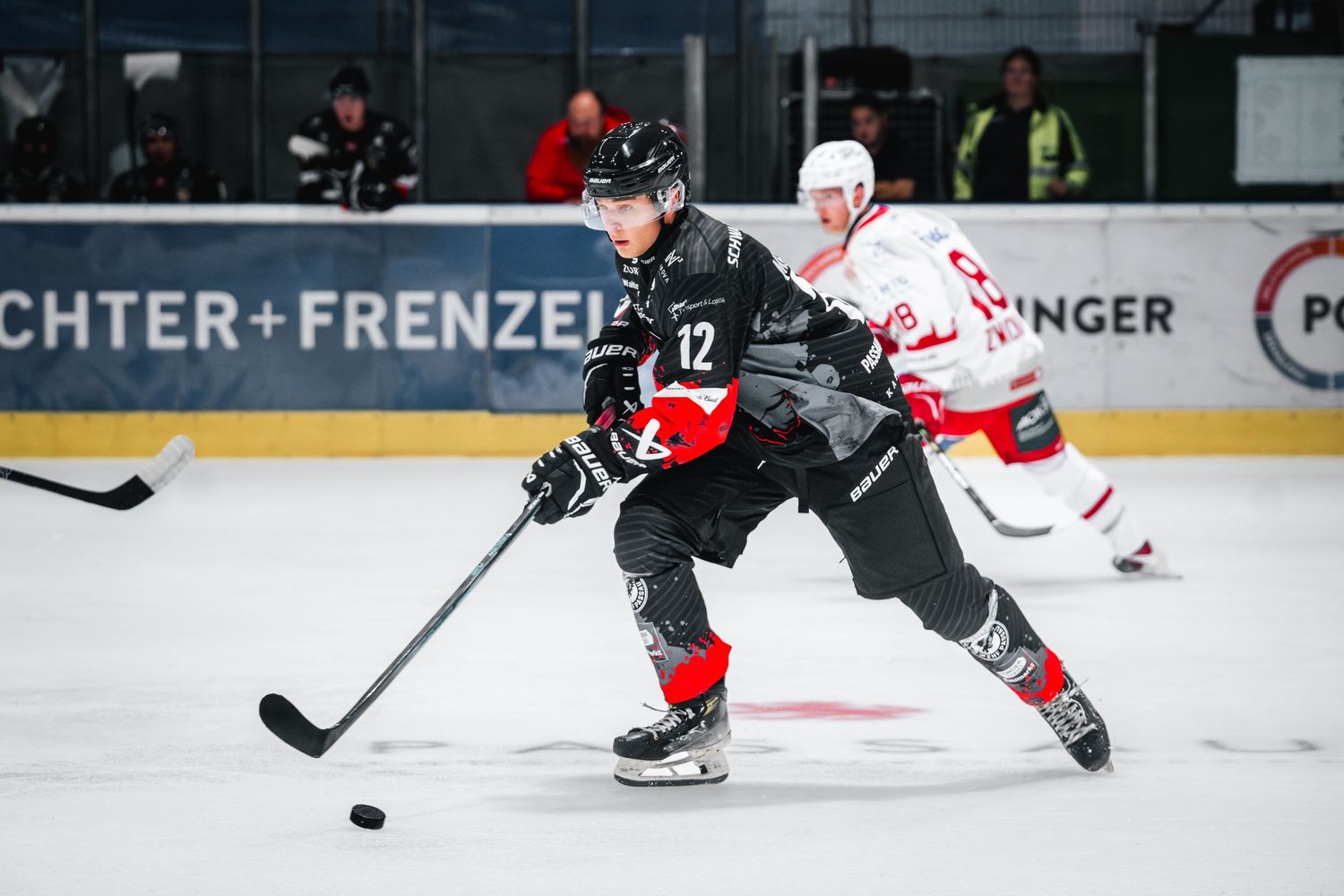 Eishockeyspieler.
