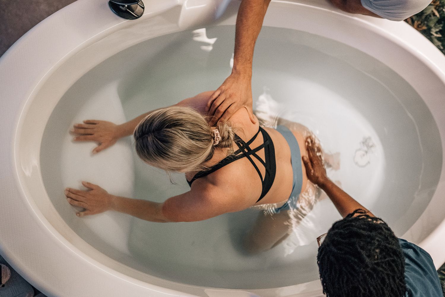 water birth photoshoot in dubai