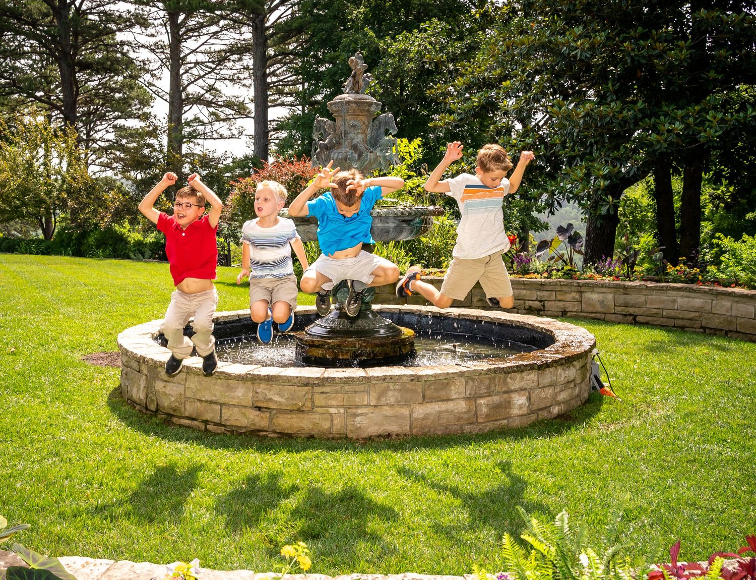 Family Photography in Eureka Springs, AR at the 1886 Crescent Hotel, Lema Street Photography, NWA family photographer