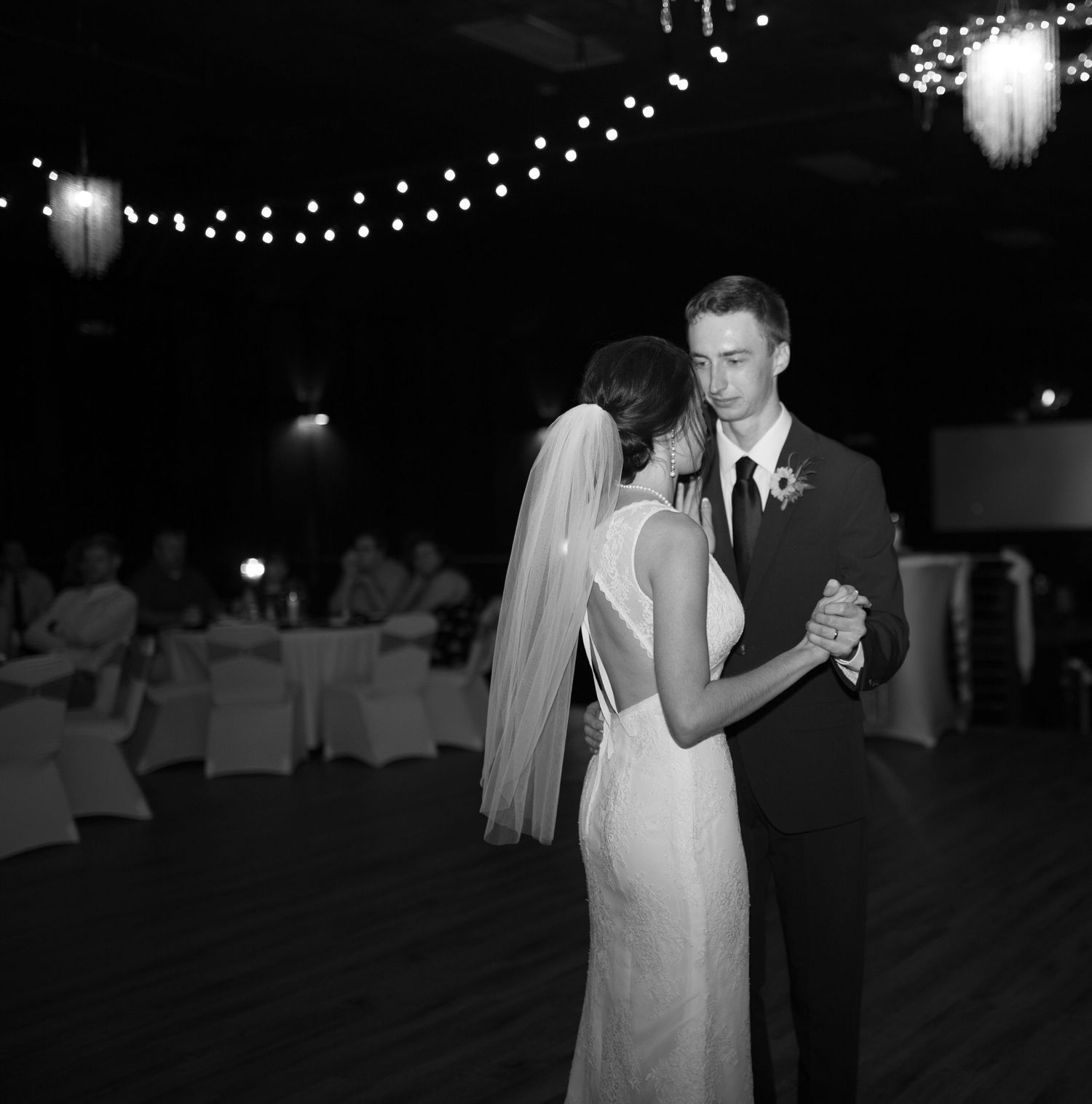 Wedding and Elopement photography in Eureka Springs AR, NWA and world wide.