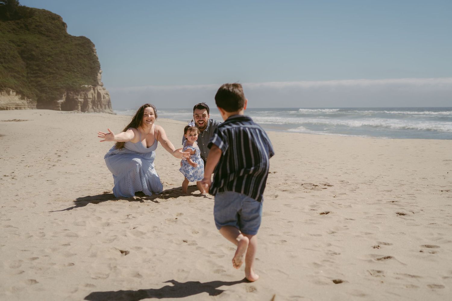 kid running to family