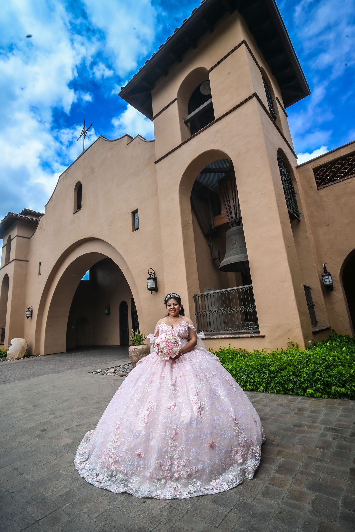 quinceañeras, party, fiesta, sweet 15, photographer, fotografo., escondido, vals, ramo, vestido de quinceañeras, wedding, bride, novia, bod