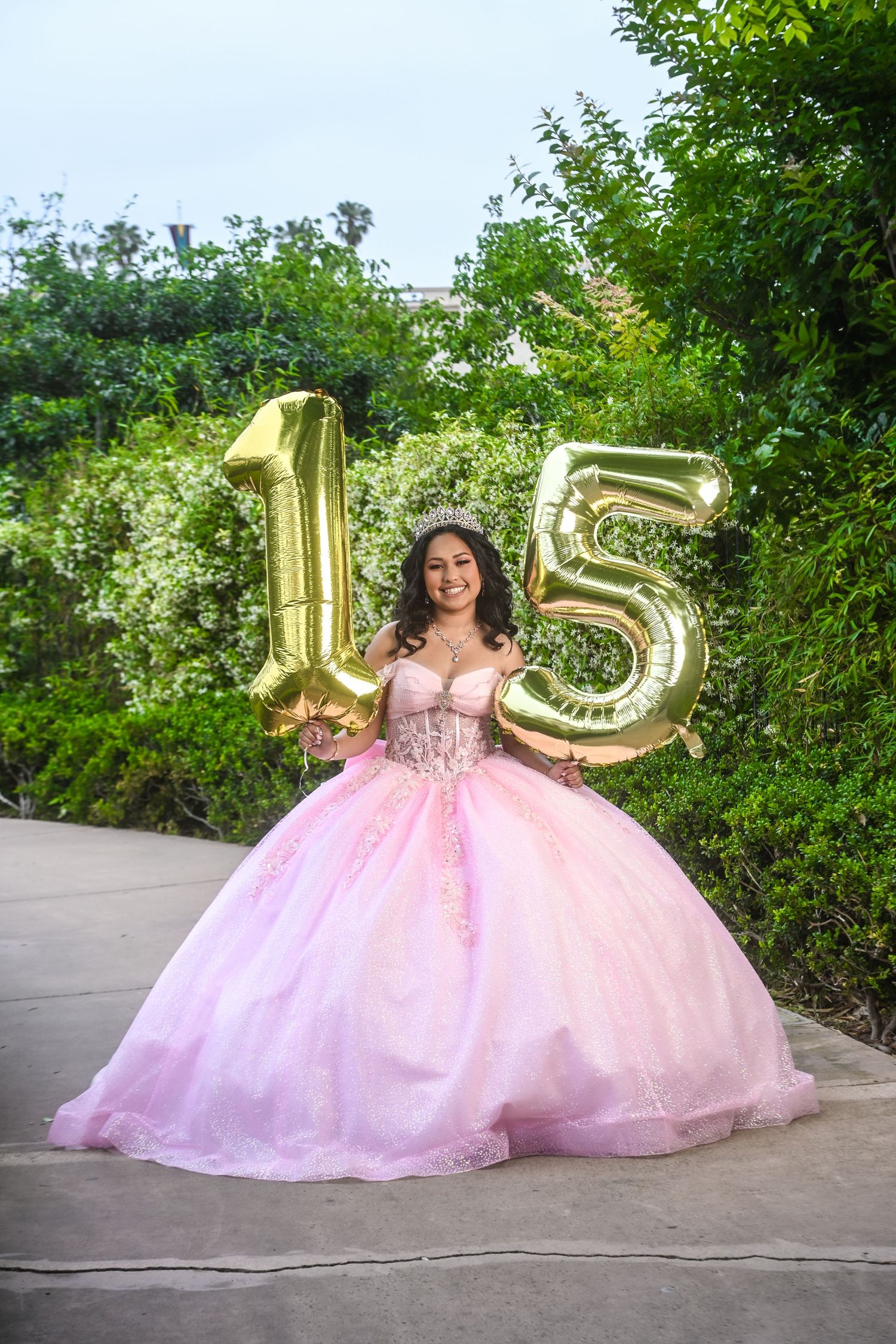 quinceañeras, party, fiesta, sweet 15, photographer, fotografo., escondido, vals, ramo, vestido de quinceañeras, wedding, bride, novia, boda
