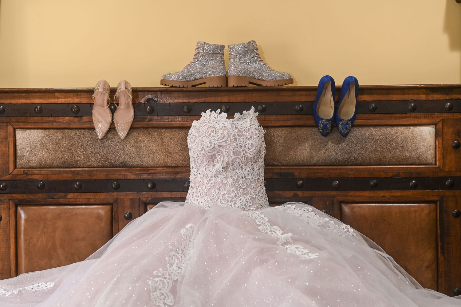 quinceañeras, party, fiesta, sweet 15, photographer, fotografo., escondido, vals, ramo, vestido de quinceañeras, wedding, bride, novia, boda