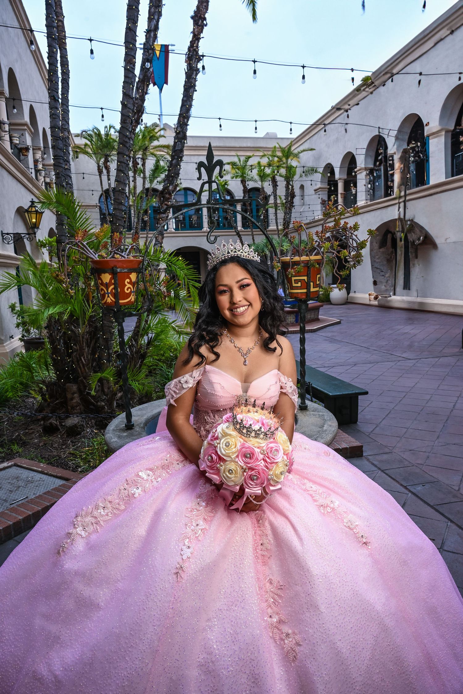 quinceañeras, party, fiesta, sweet 15, photographer, fotografo., escondido, vals, ramo, vestido de quinceañeras, wedding, bride, novia, boda