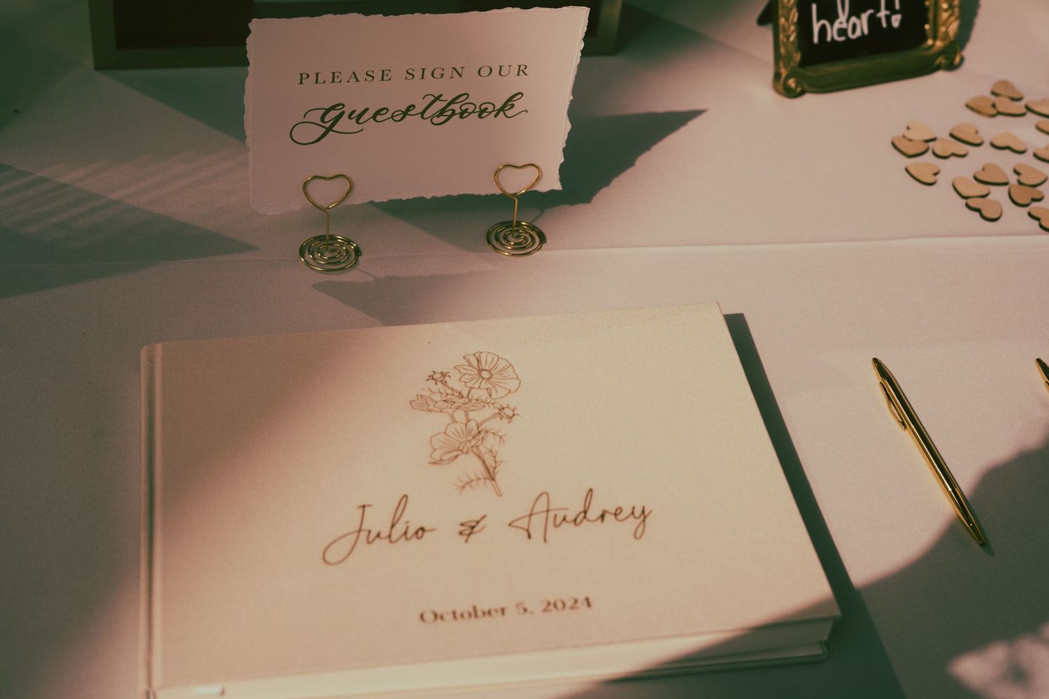 Visalia Ca wedfing at the hyde guest book