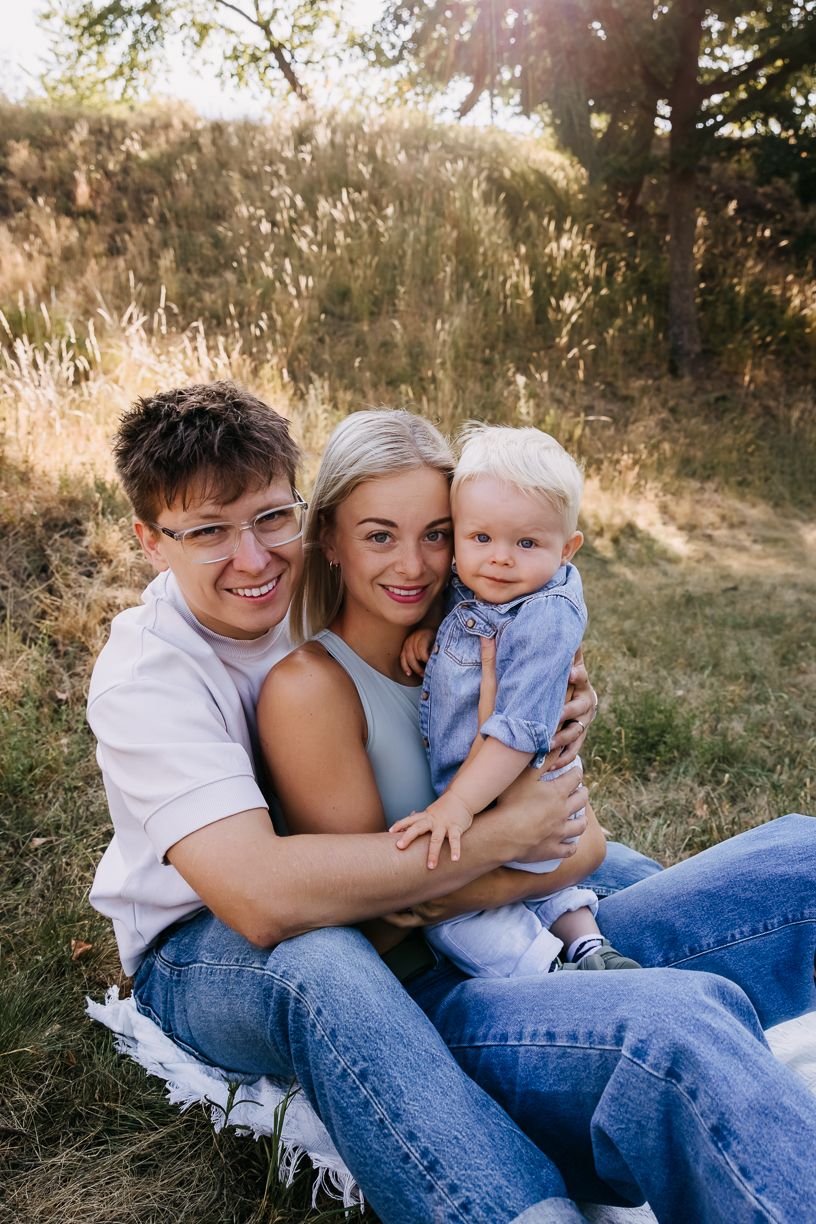 Rodinné, těhotenské, newborn, fresh48, párové a svatební focení v Rokycanech a celém Plzeňském kraji. Fotím přirozeně, s citem a tak, abyste