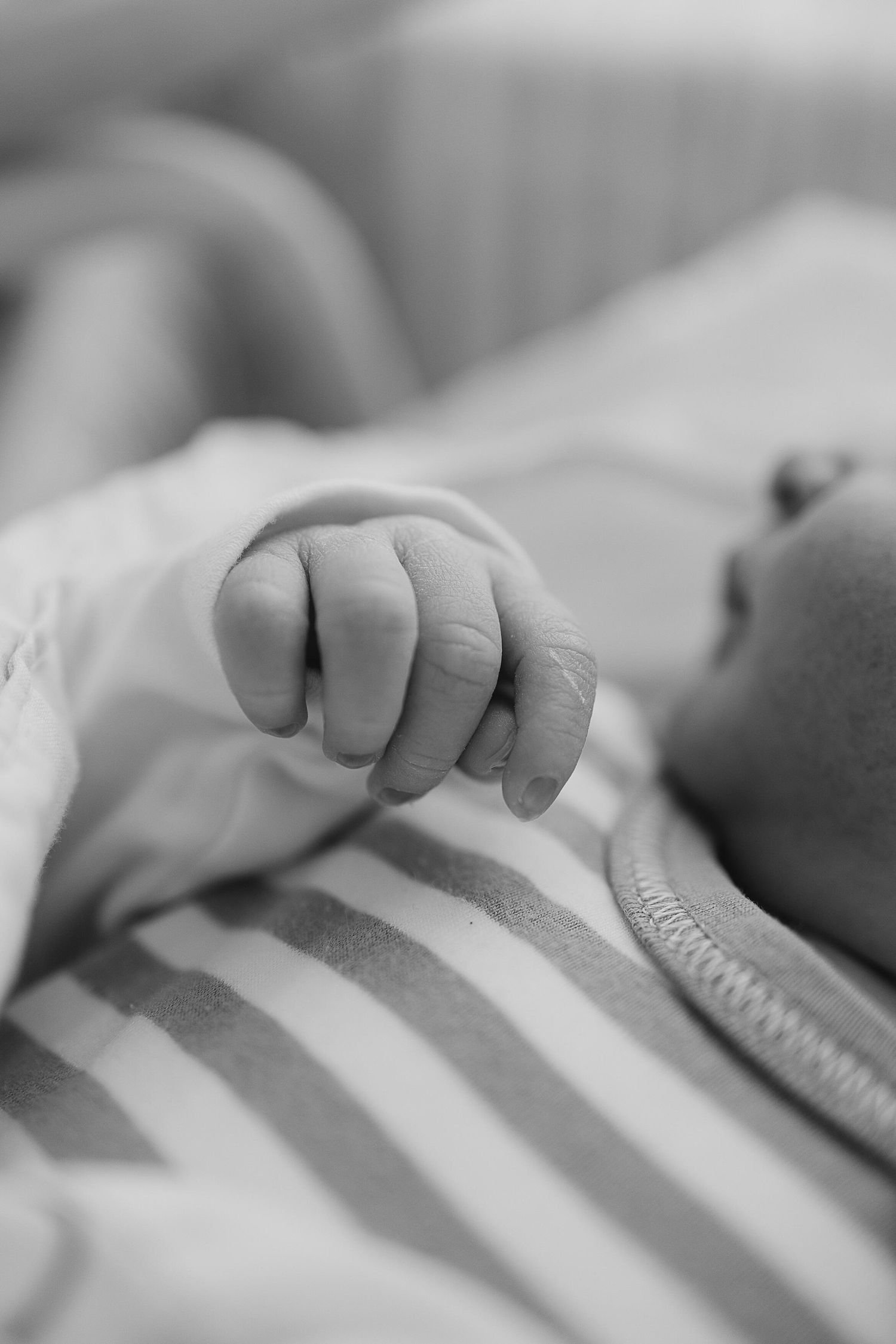 Rodinné přirozené focení Rokycany. Karolína Koudelková rodinná, newborn a svatební fotografka Rokycany, Plzeň, Hořovice a okolí.