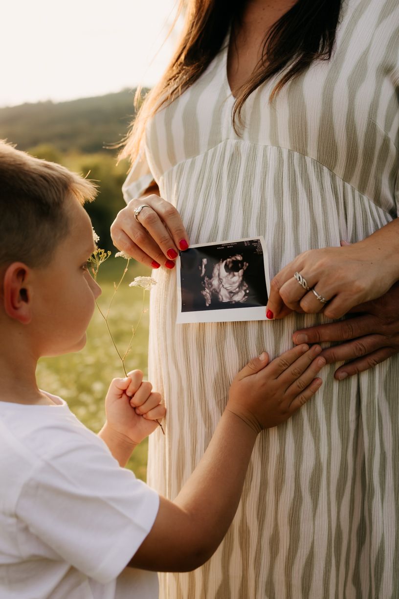Fotografka z Rokycan a okolí. Rodinné, těhotenské,newborn,párové i svatební focení v Plzeňském kraji.