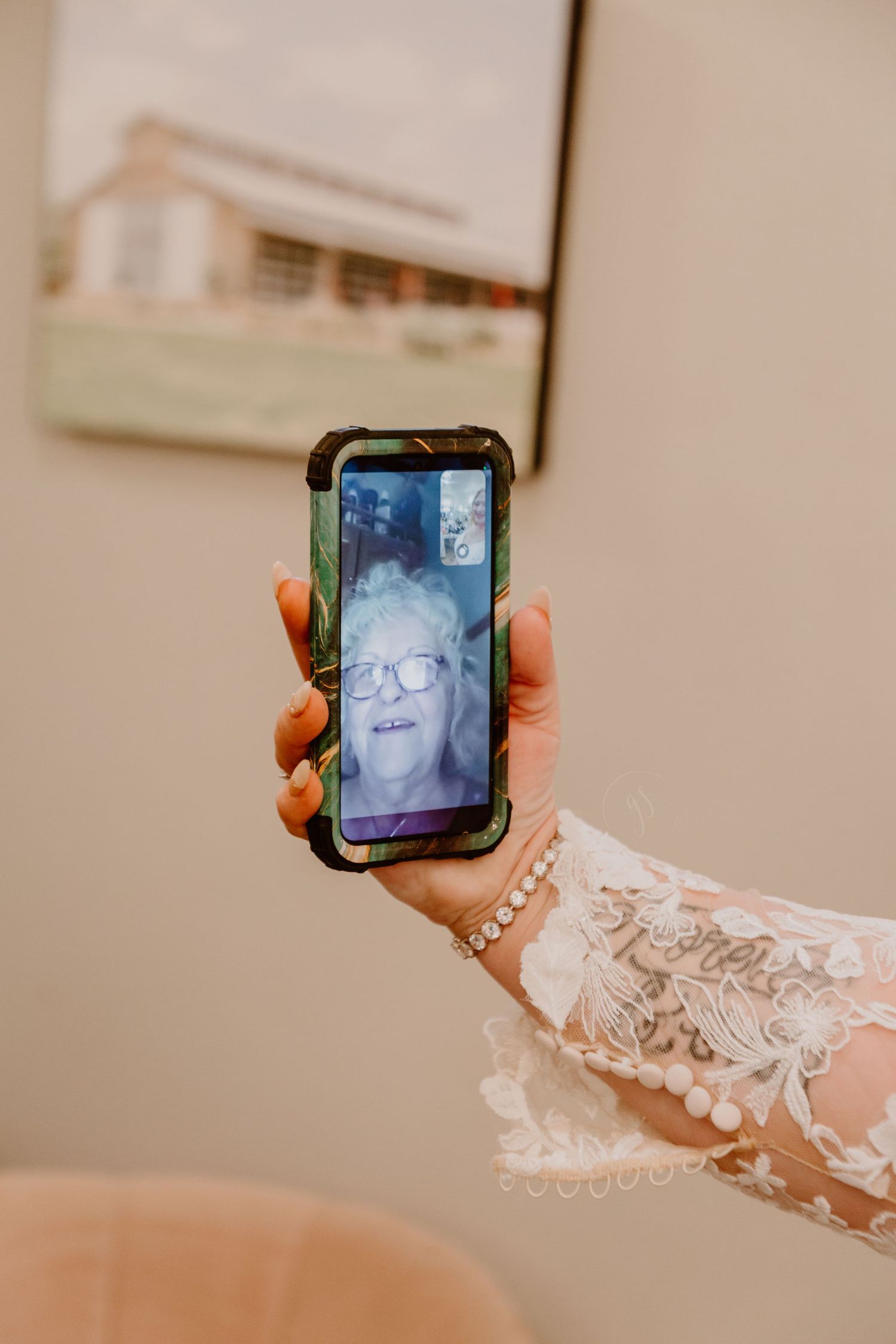 Hey Grandma, I'm getting MARRIEDD!!