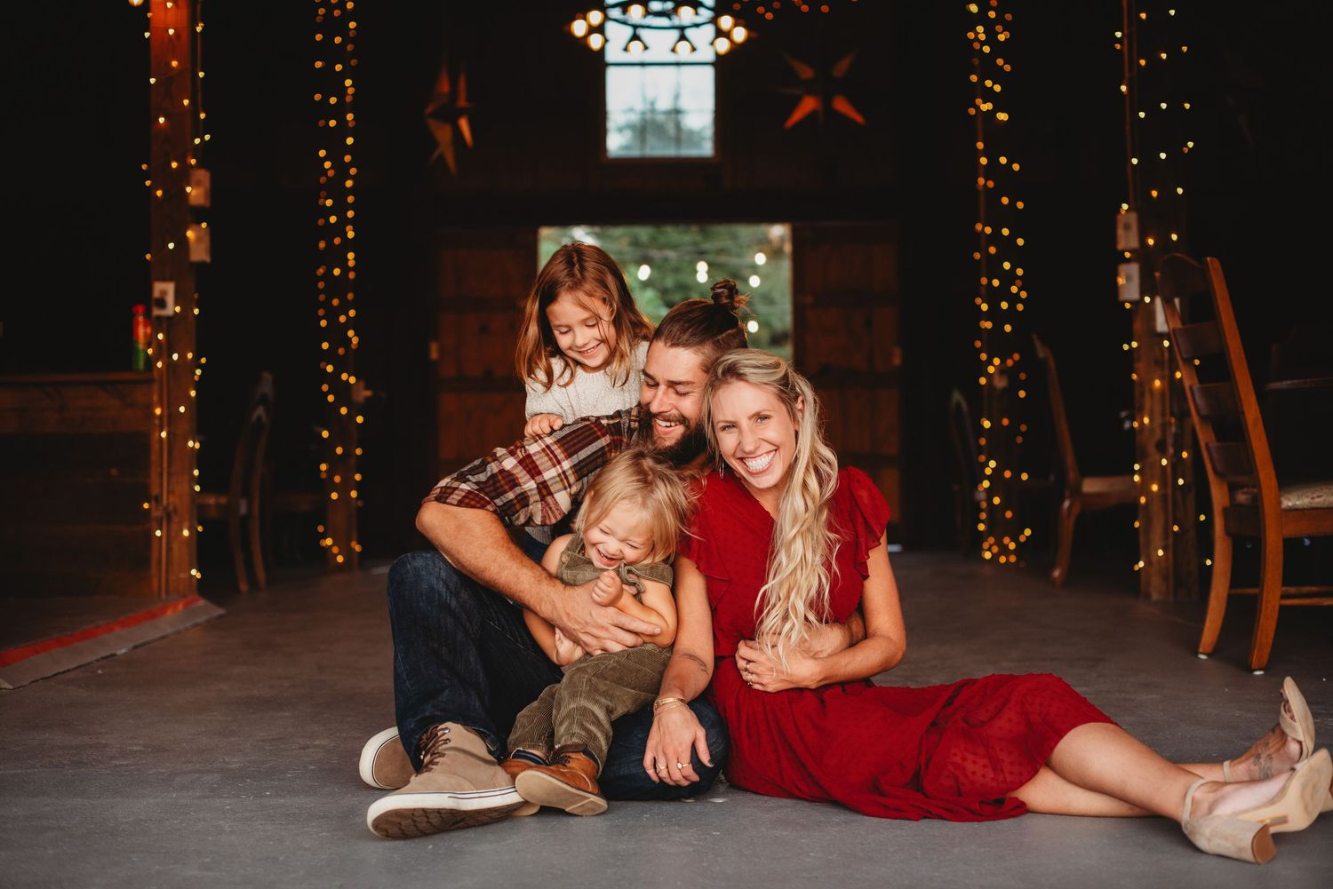 family photoshoot at holiday barn in sanford fl